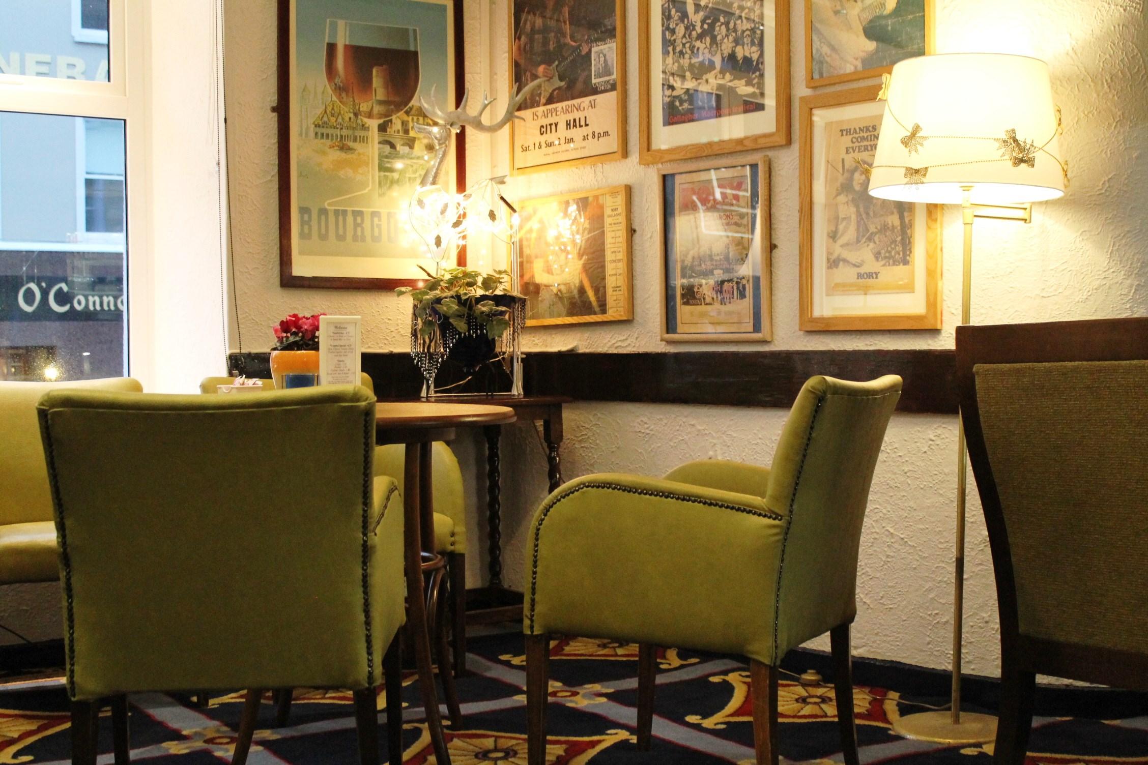 Vista Lobby Ashley Hotel