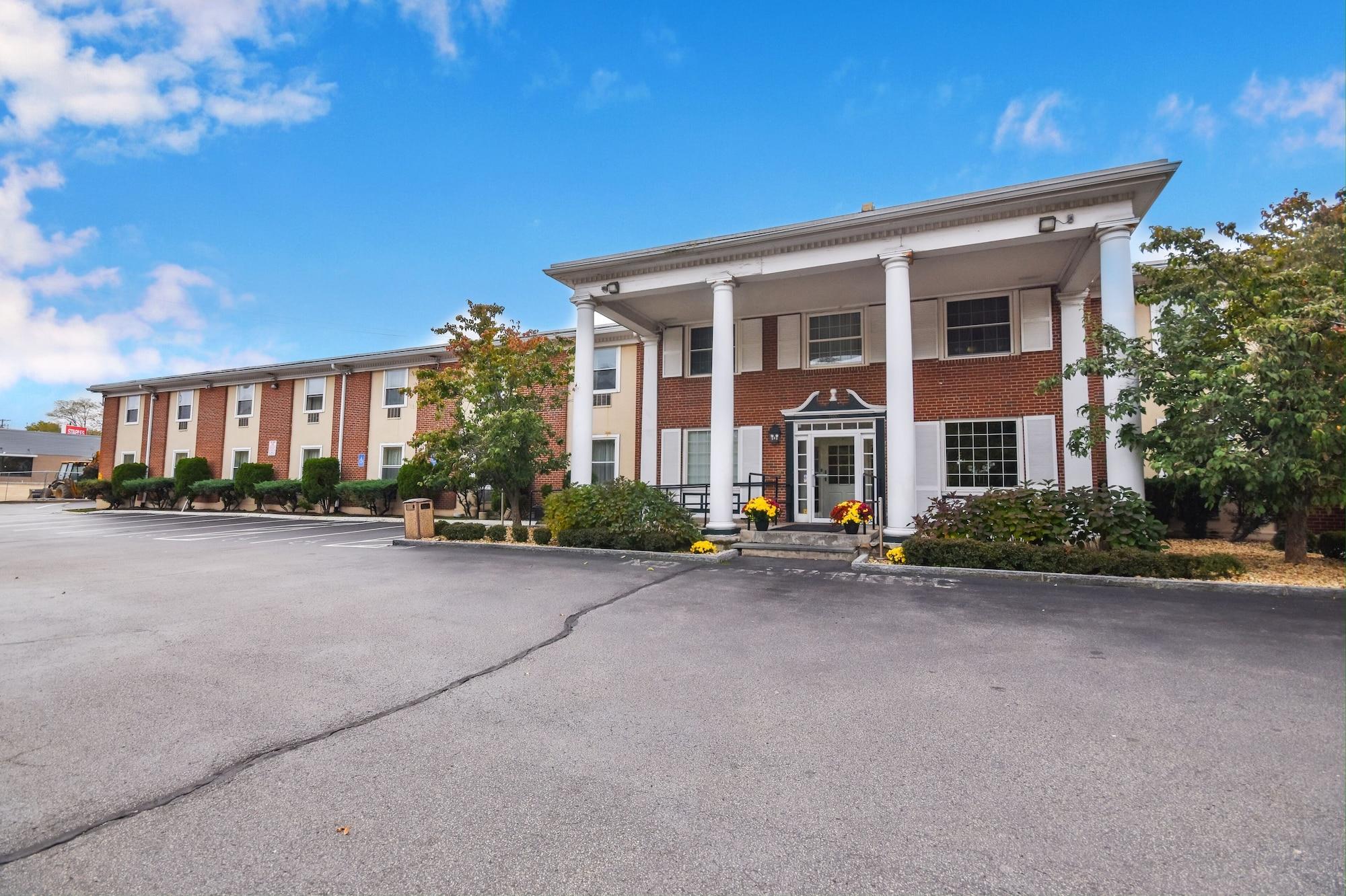 Vista Exterior Charles River Inn