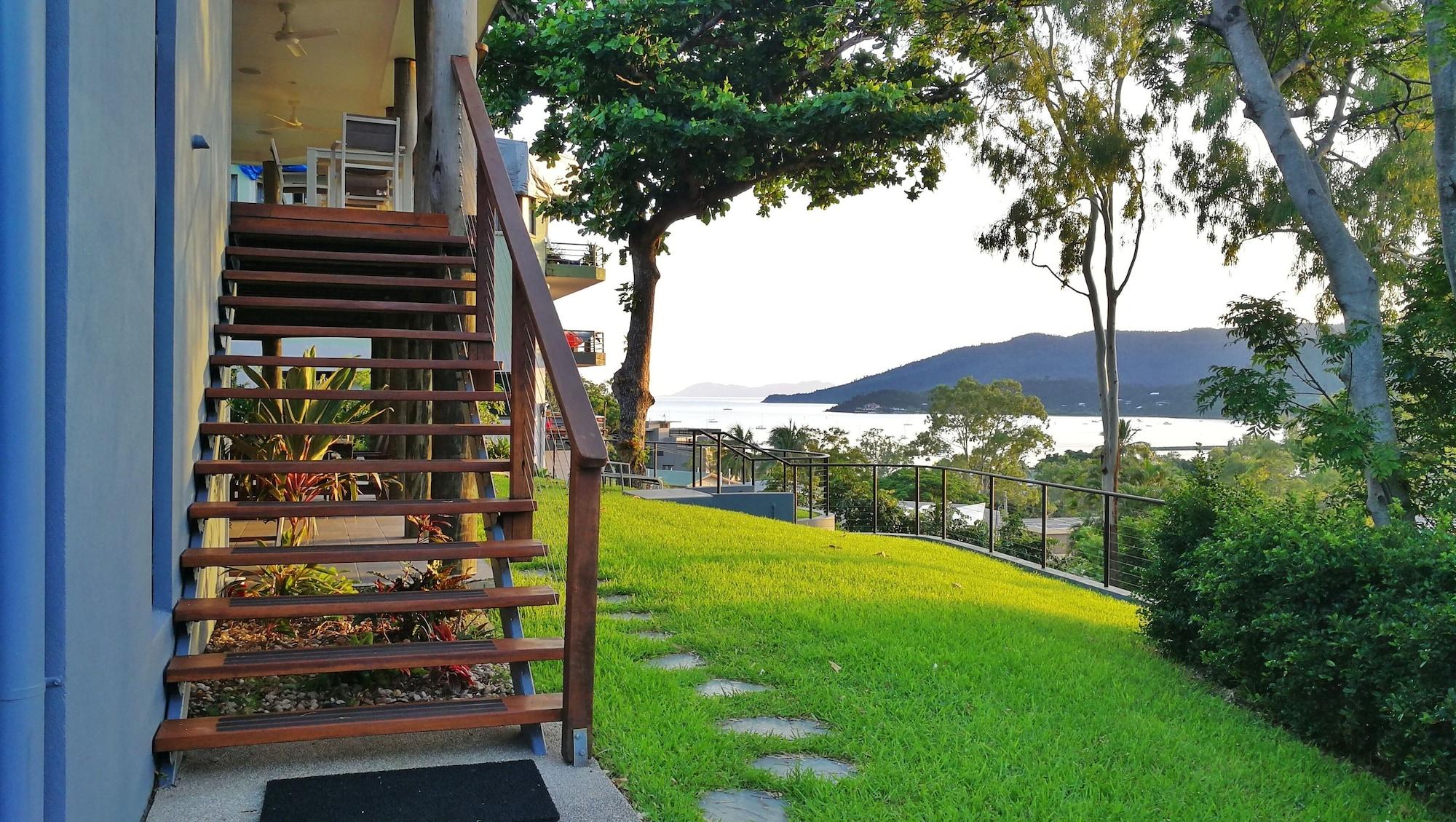 Vista Exterior Airlie Guest House