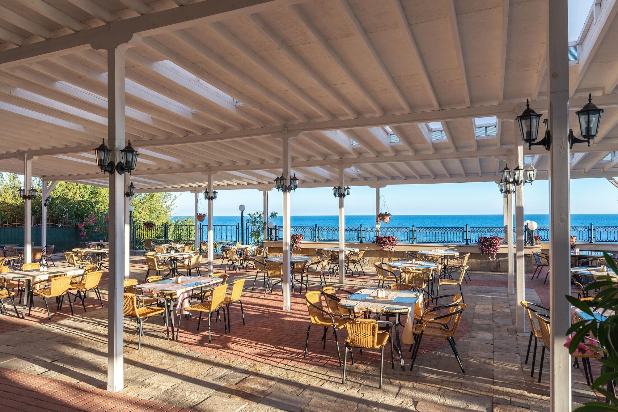 Restaurant Tiva del Mar Beach Hotel