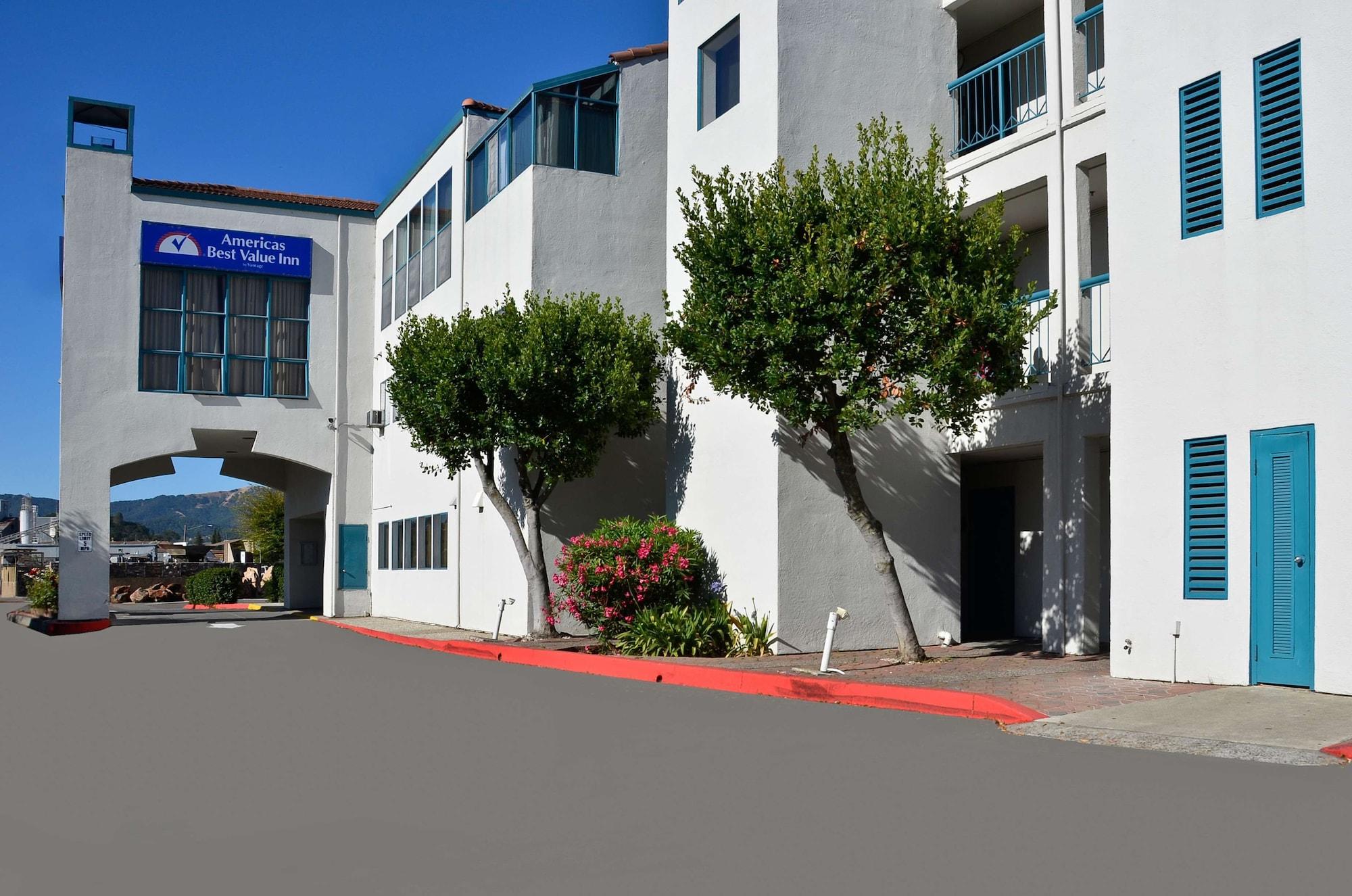 Vista Exterior Americas Best Value Inn Novato Marin Sonoma