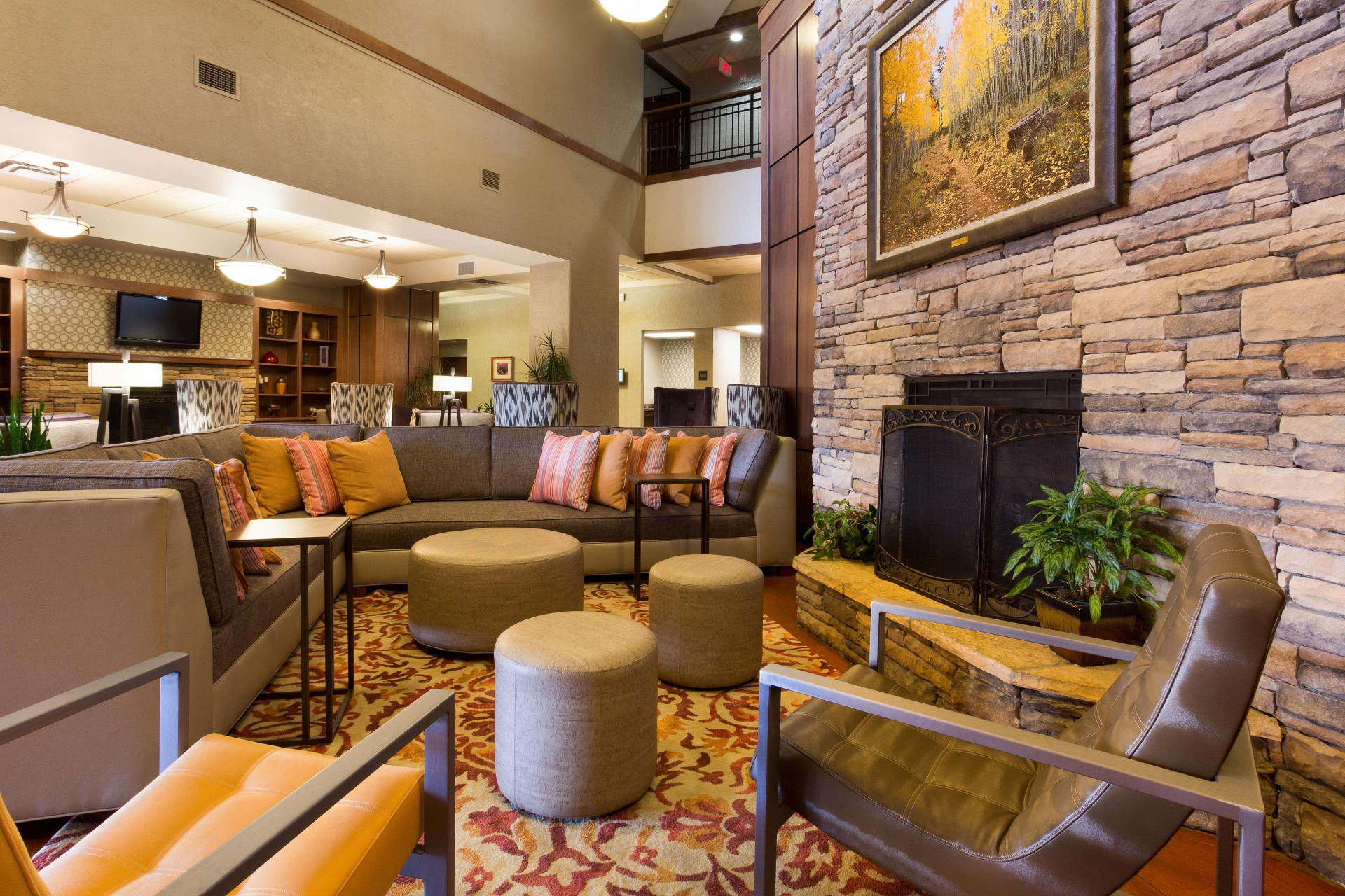 Vista Lobby Drury Inn & Suites Flagstaff