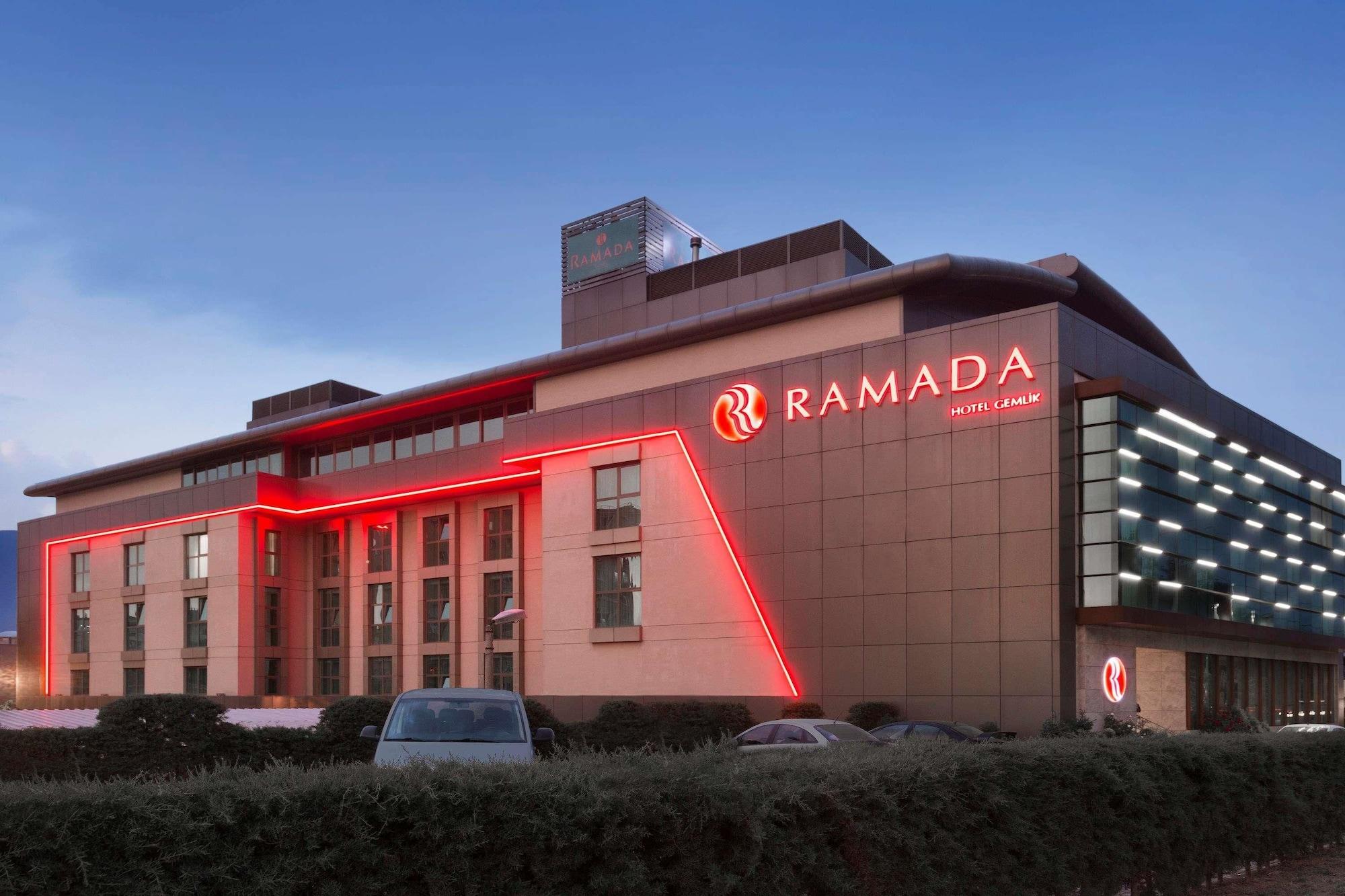 Vista Exterior Ramada by Wyndham Gemlik