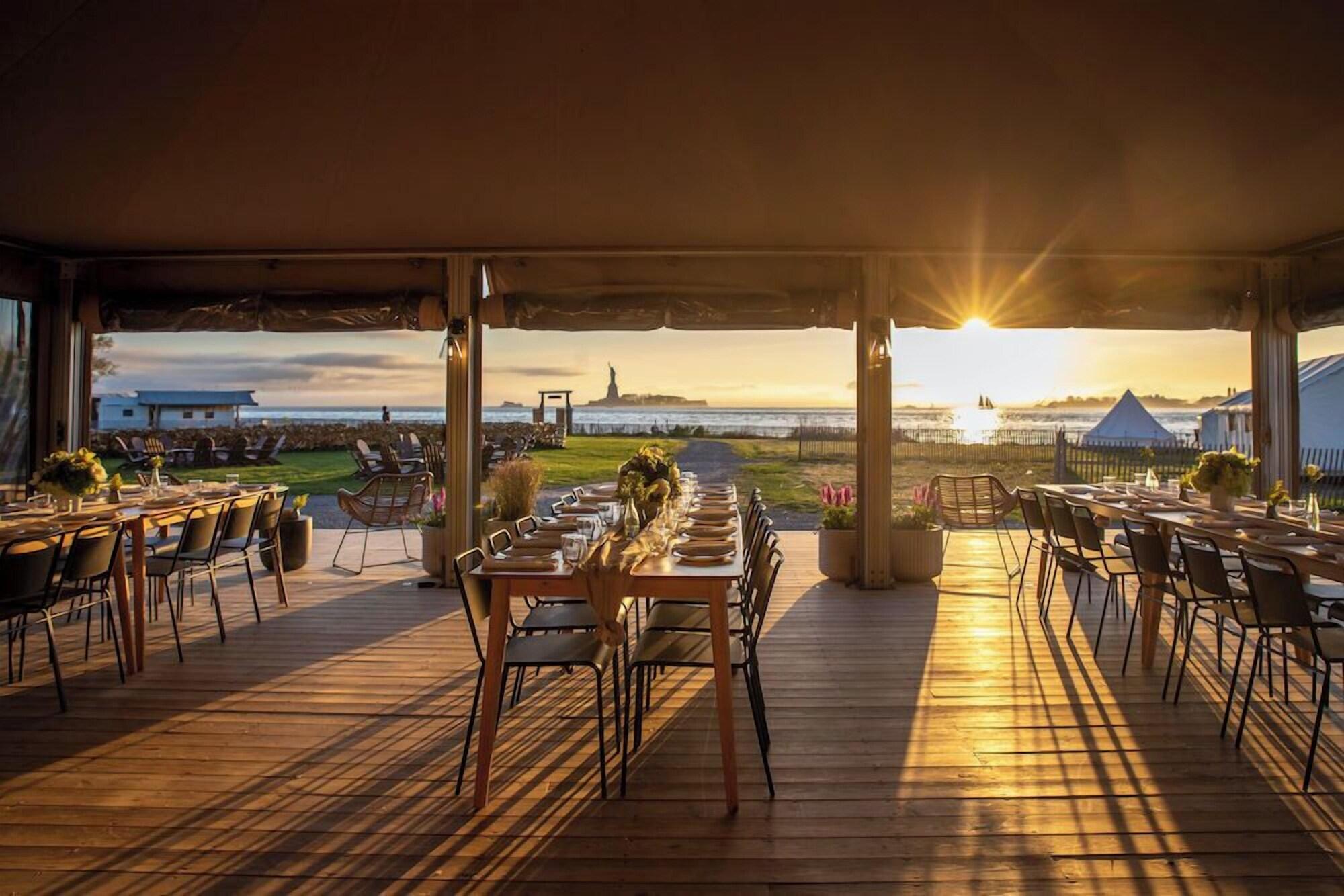 Sala de Reuniones Collective Retreats Governors Island