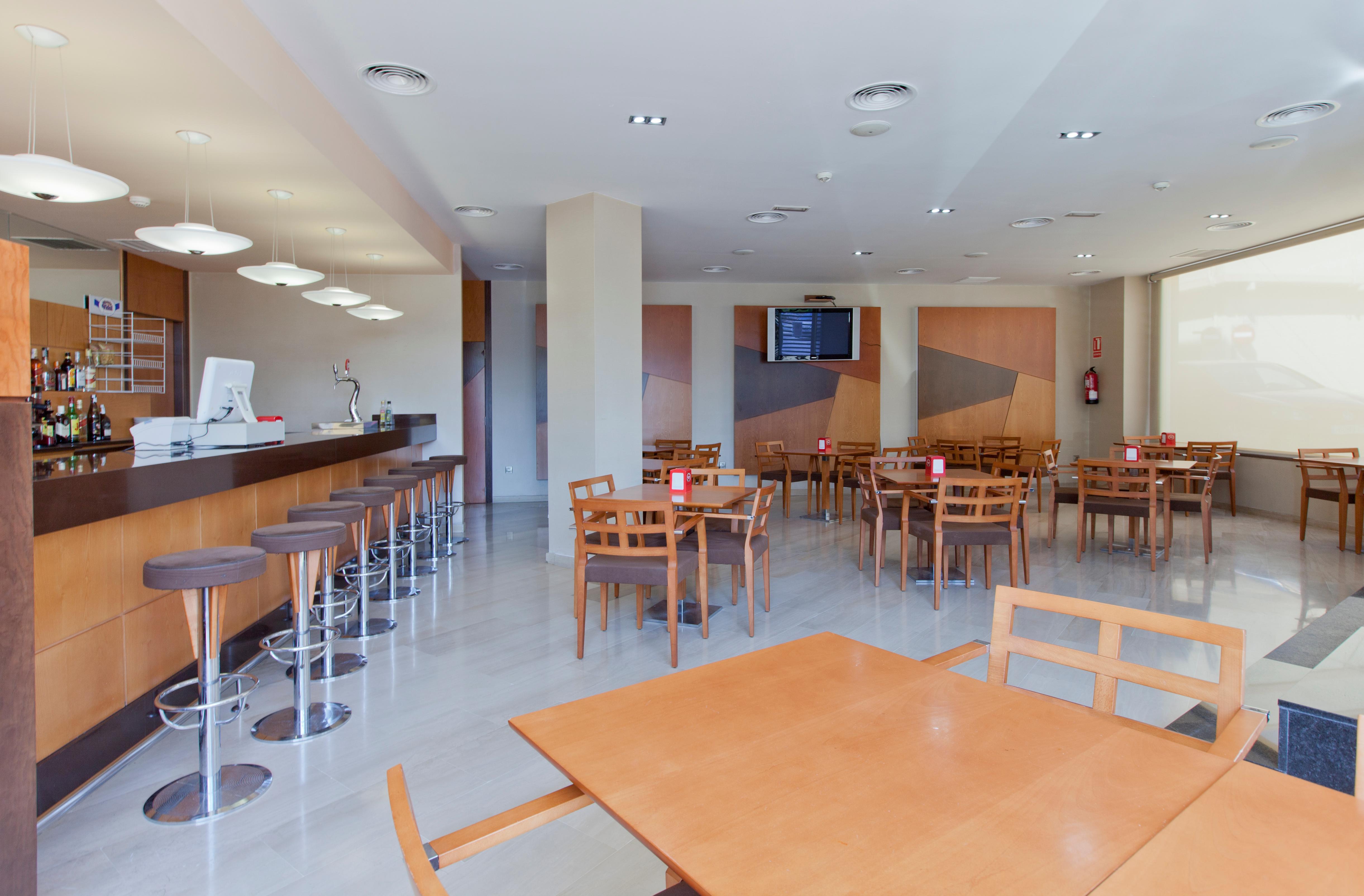 Bar/Salón Olympia Ronda II