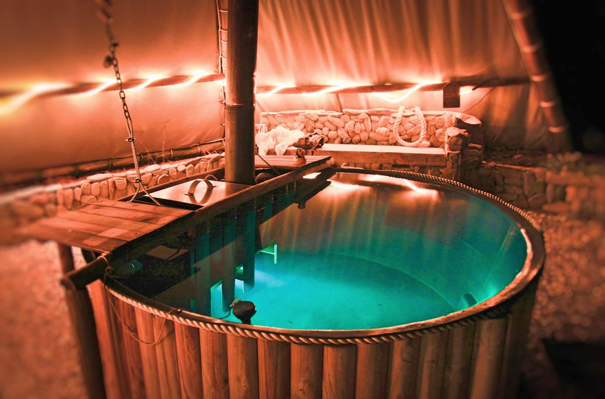 Spa Farr Out Guesthouse