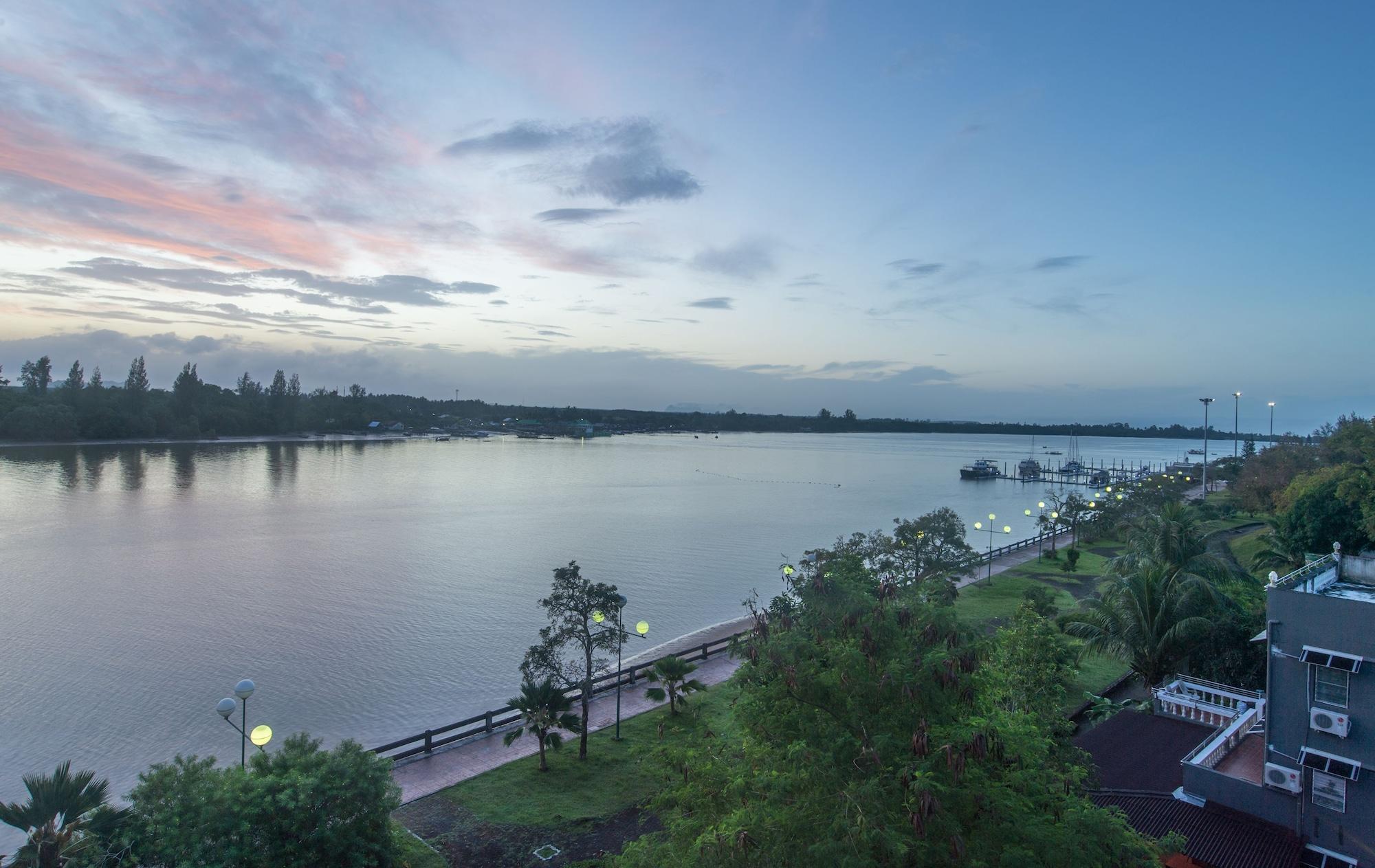 Comodidades del Alojamiento Krabi City Seaview Hotel