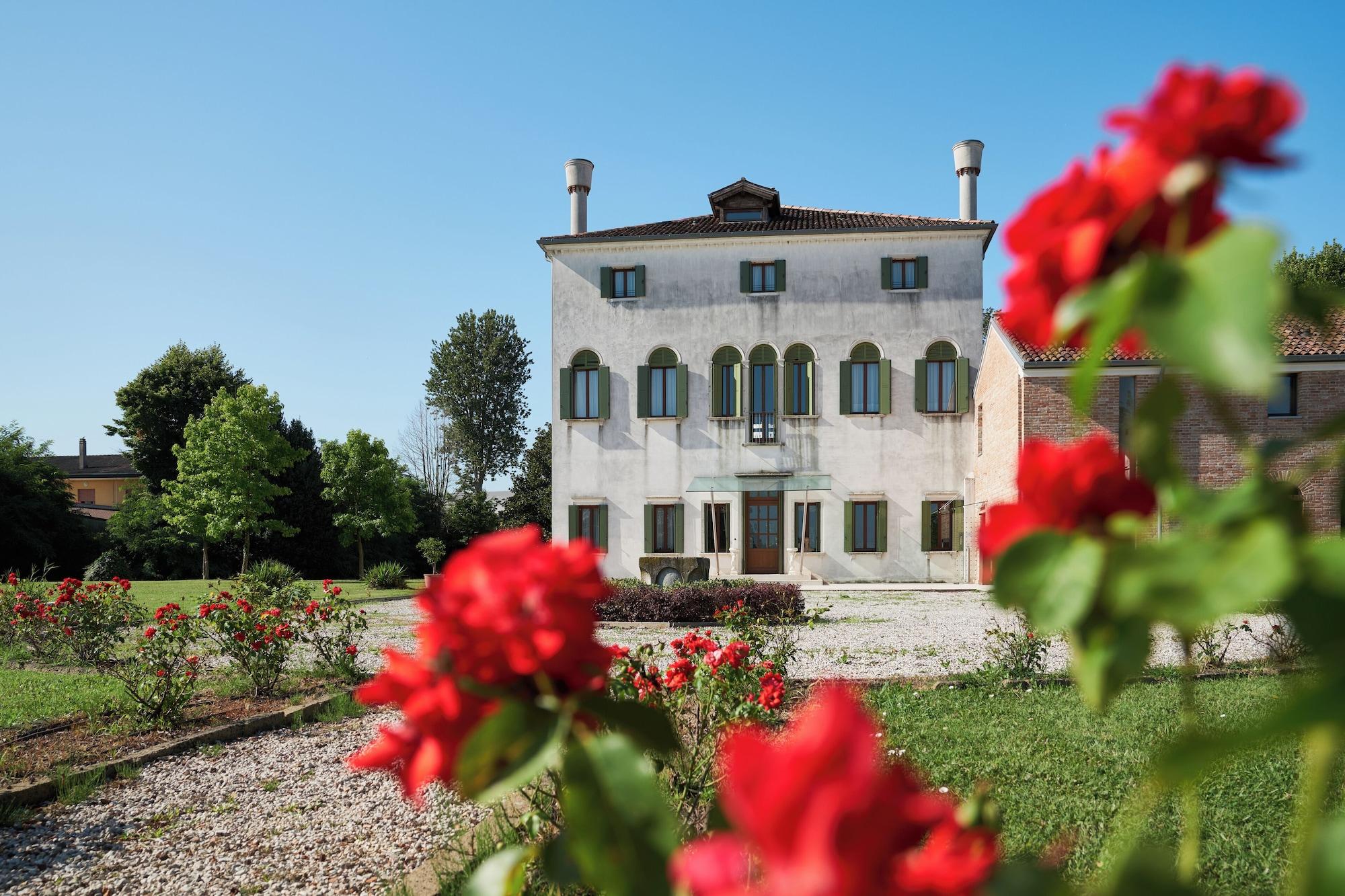 Vista Exterior Villa Martin