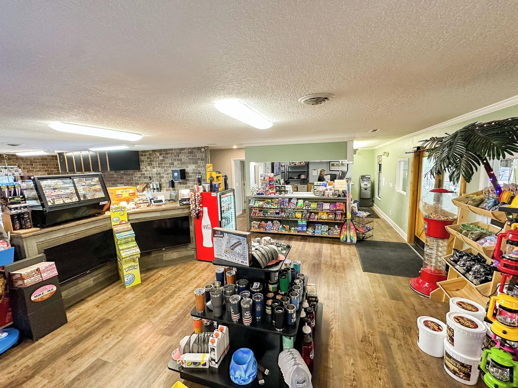 Vista Lobby Basswood Resort