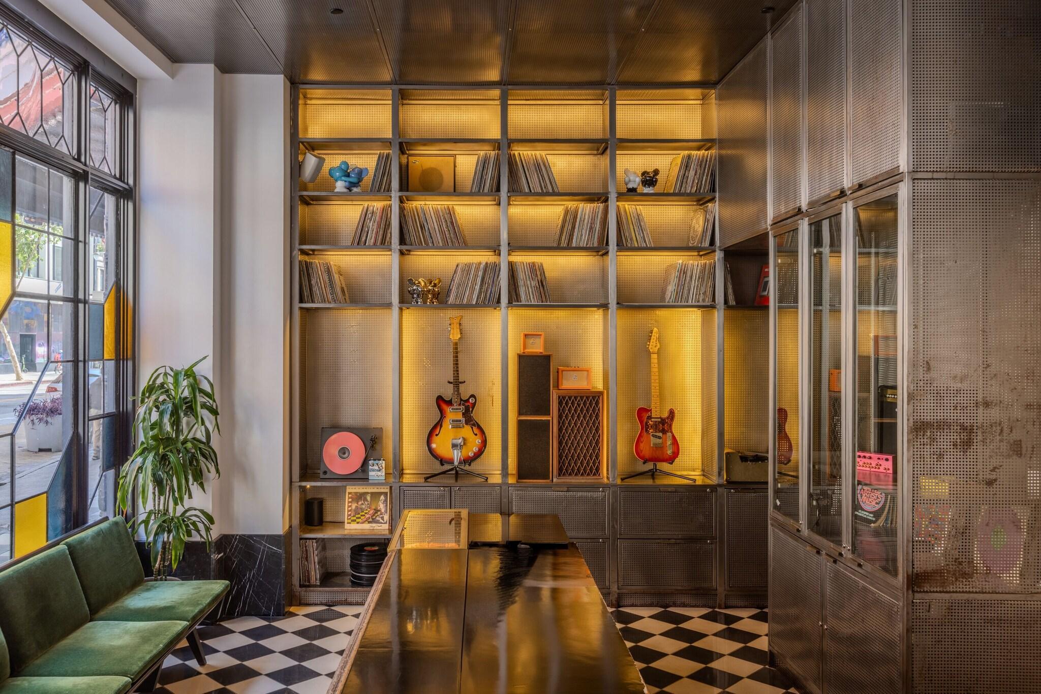 Vista Lobby STILE Downtown Los Angeles by Kasa