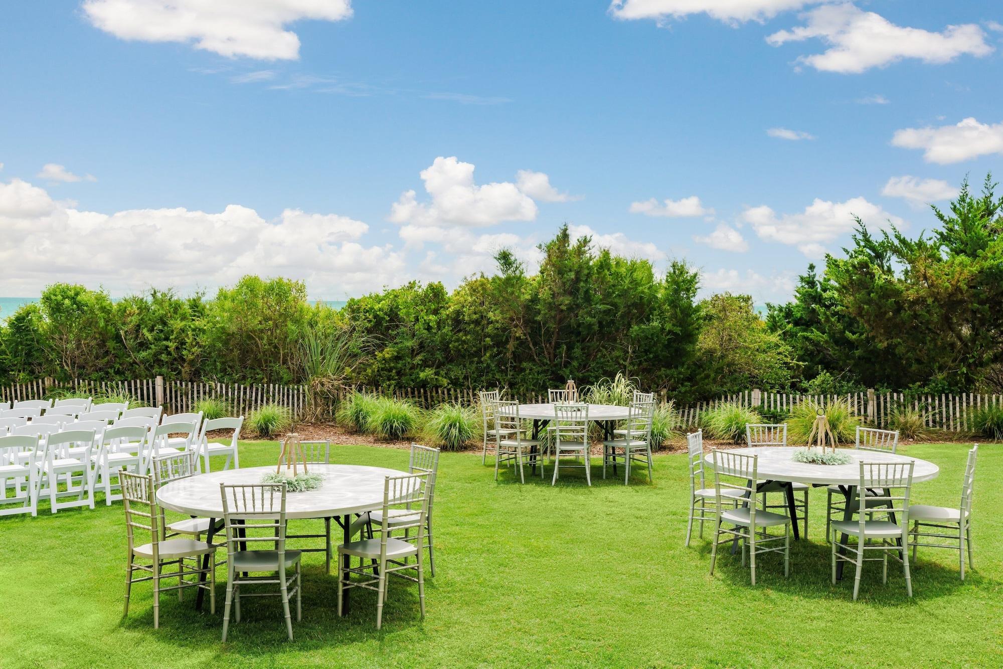 Restaurant Holiday Inn Resort Lumina on Wrightsville Beach by IHG