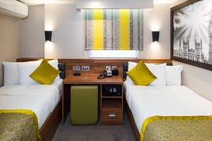 Alojamiento - London Court Hotel