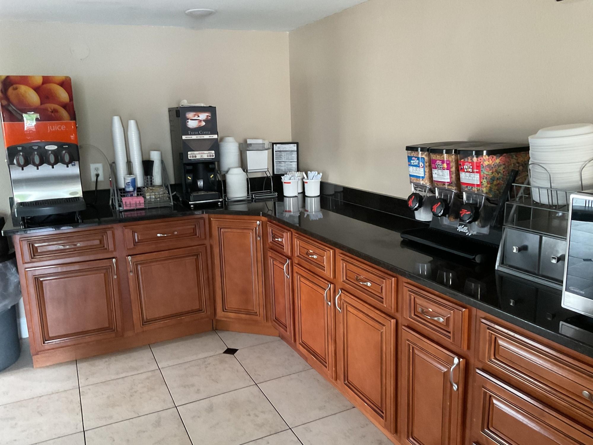 Restaurant Super 8 by Wyndham Chattanooga/East Ridge