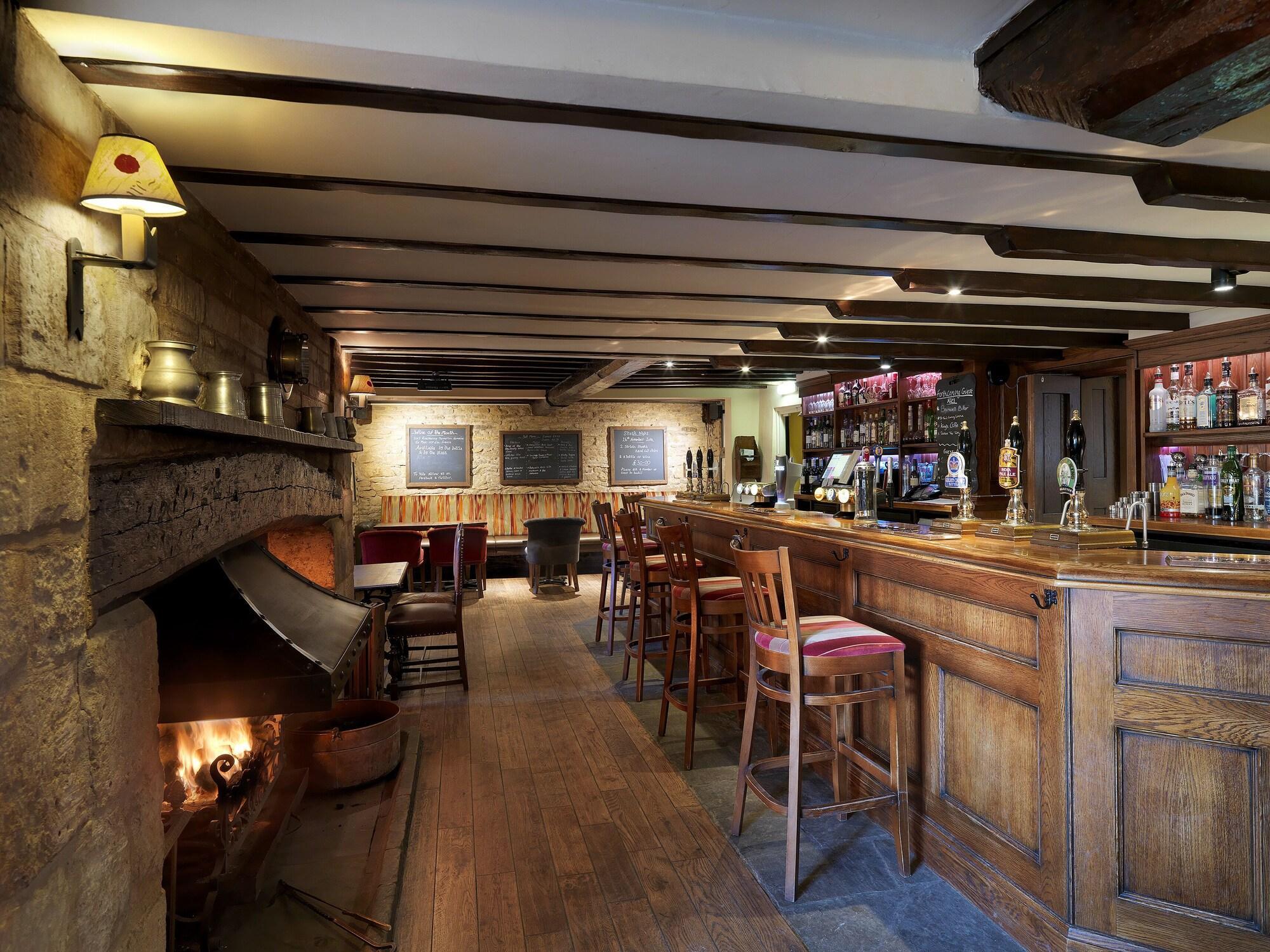 Bar/Salón The Crown Inn