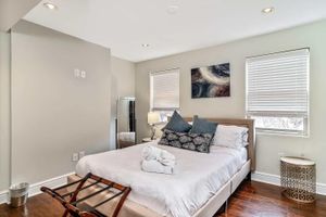 Alquiler Vacacional - Philly's Perfect Pad: Park Views, Parking & Walkable Charm!