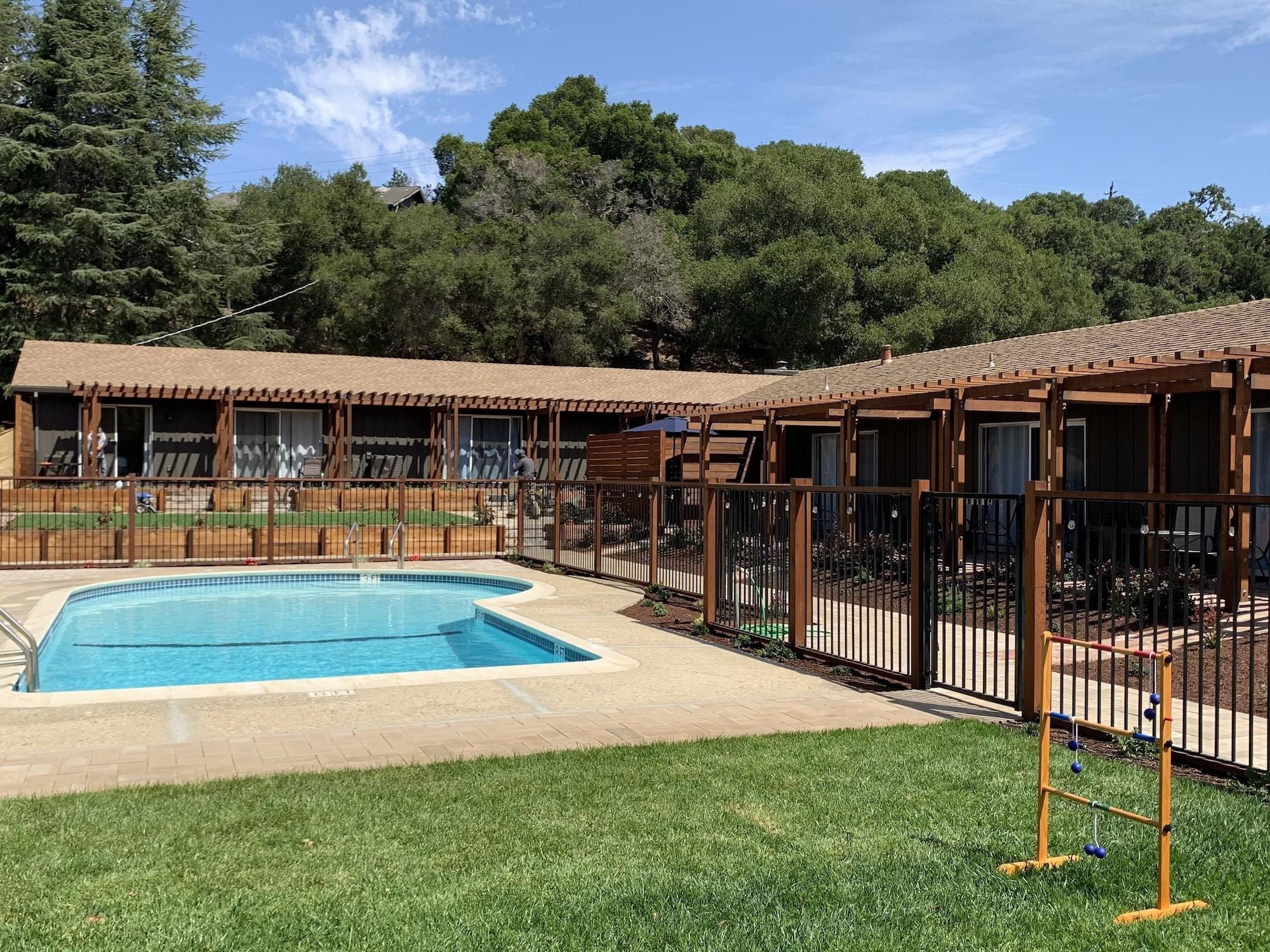 Vista Piscina Hidden Valley Inn