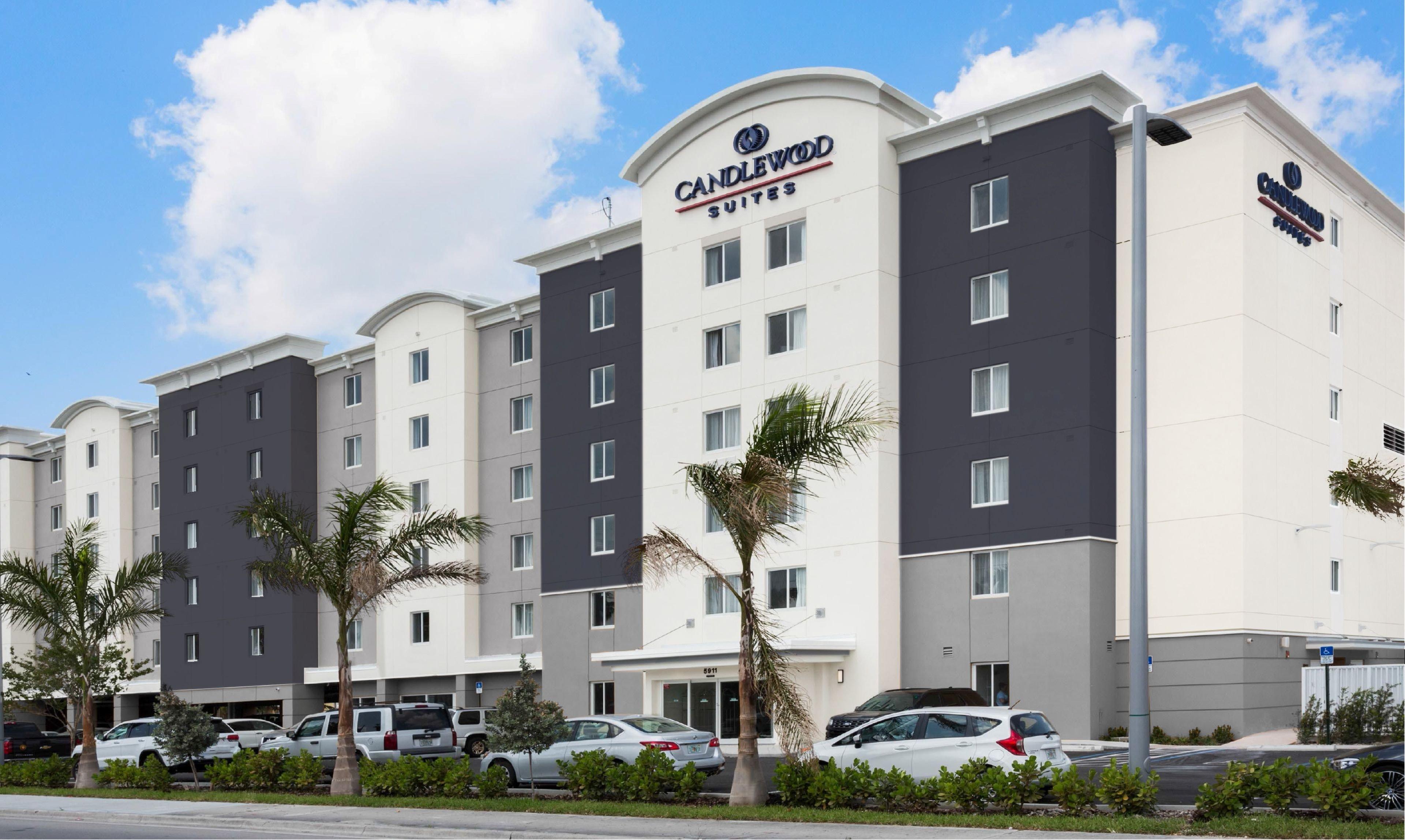 Vista Exterior Candlewood Suites Miami Intl Airport-36th St by IHG
