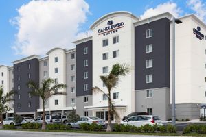 Alojamiento - Candlewood Suites Miami Intl Airport-36th St by IHG
