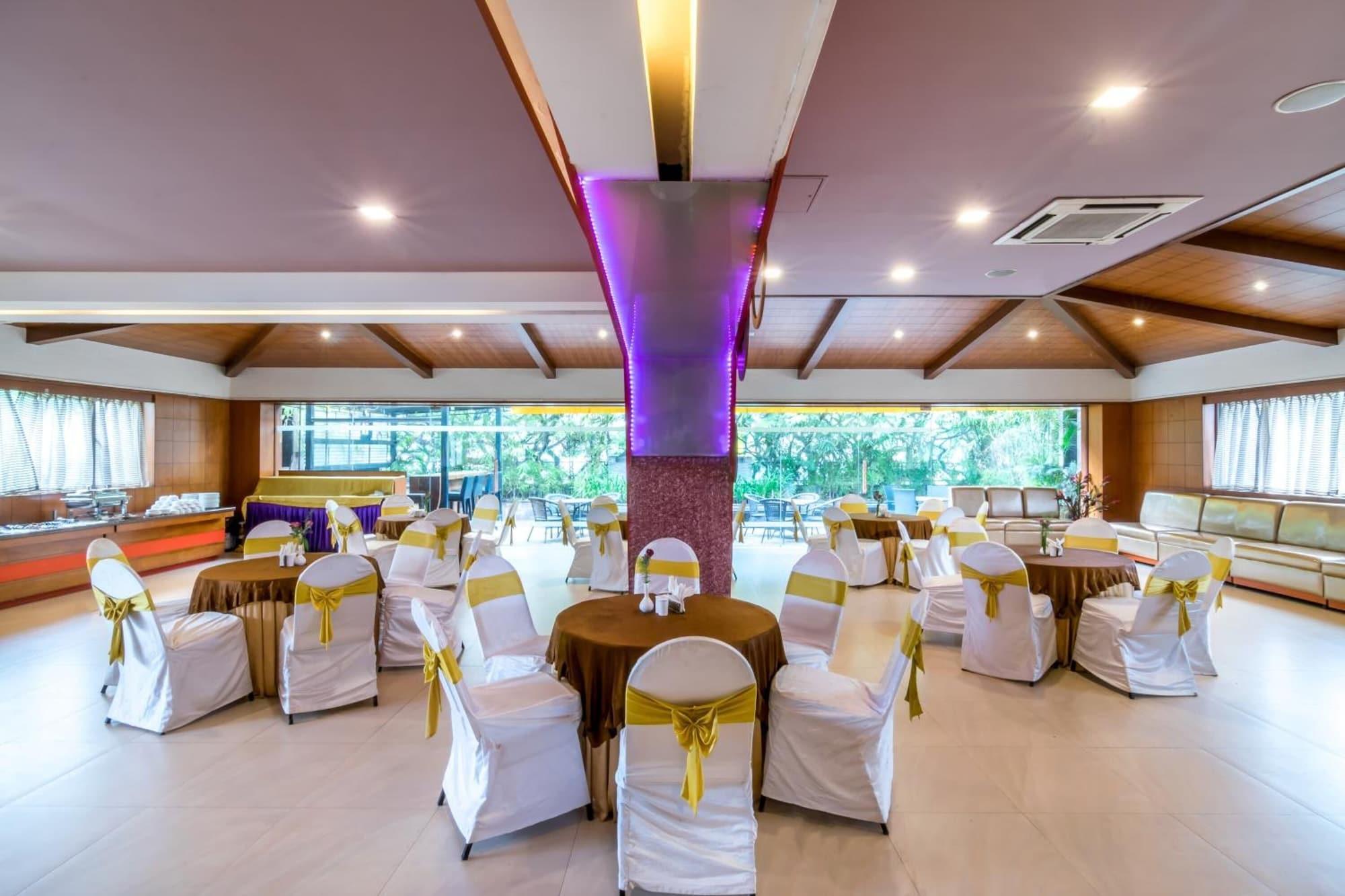 Salón de Baile Octave Suites Residency Rd