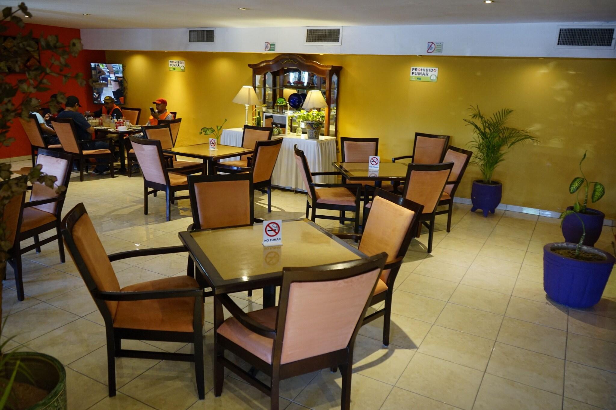 Restaurant Hotel Posada del Sol Inn
