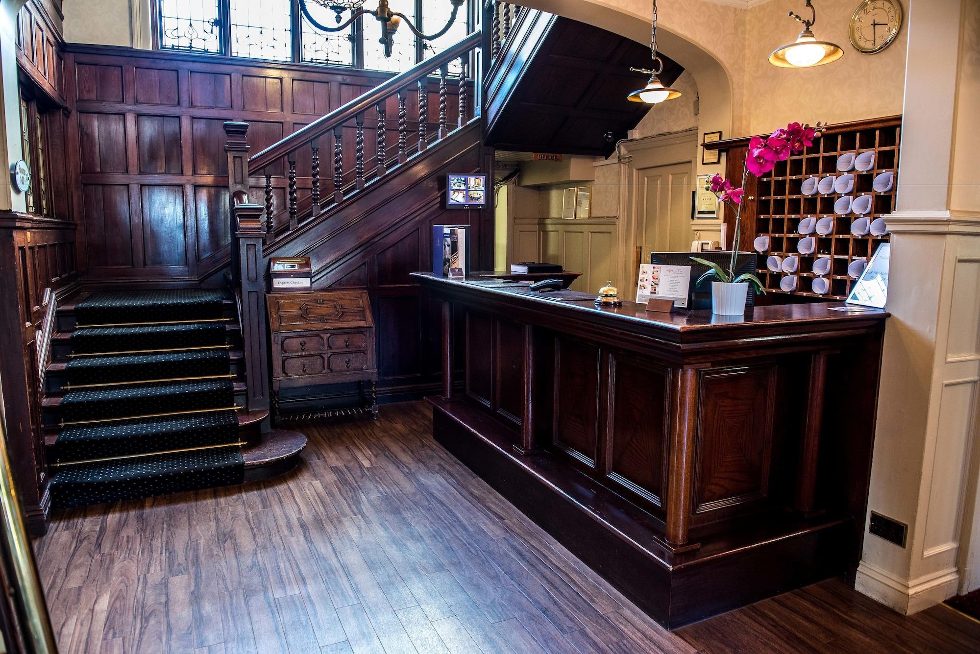 Vista Lobby The Lismoyne Hotel