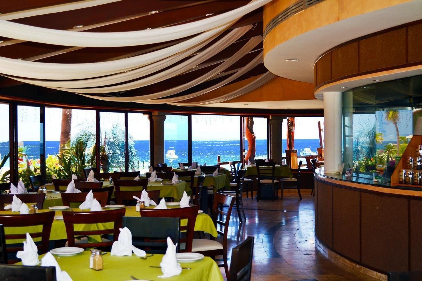 Restaurant Hotel Palmas De Cortez