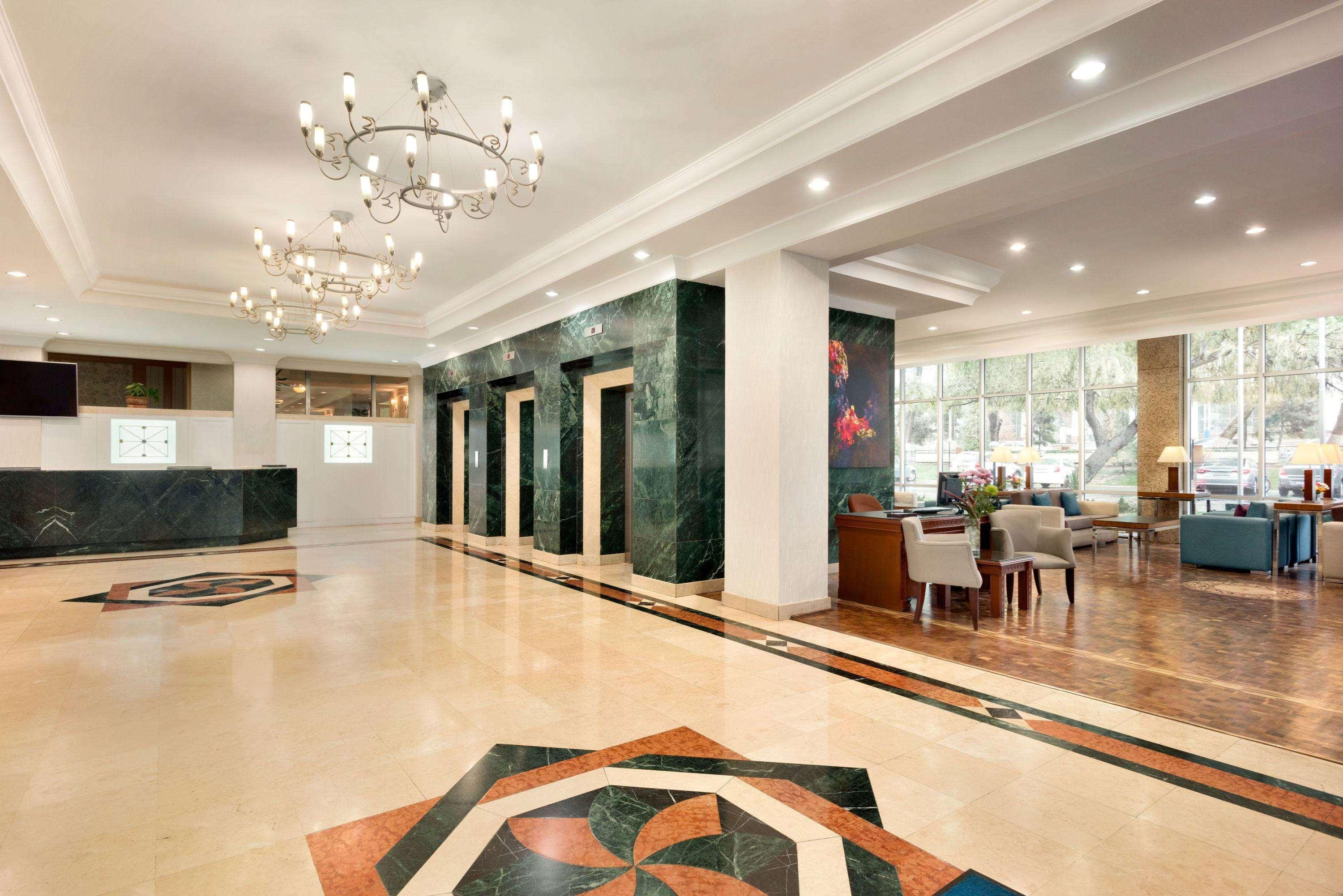 Vista Lobby Wyndham Tashkent