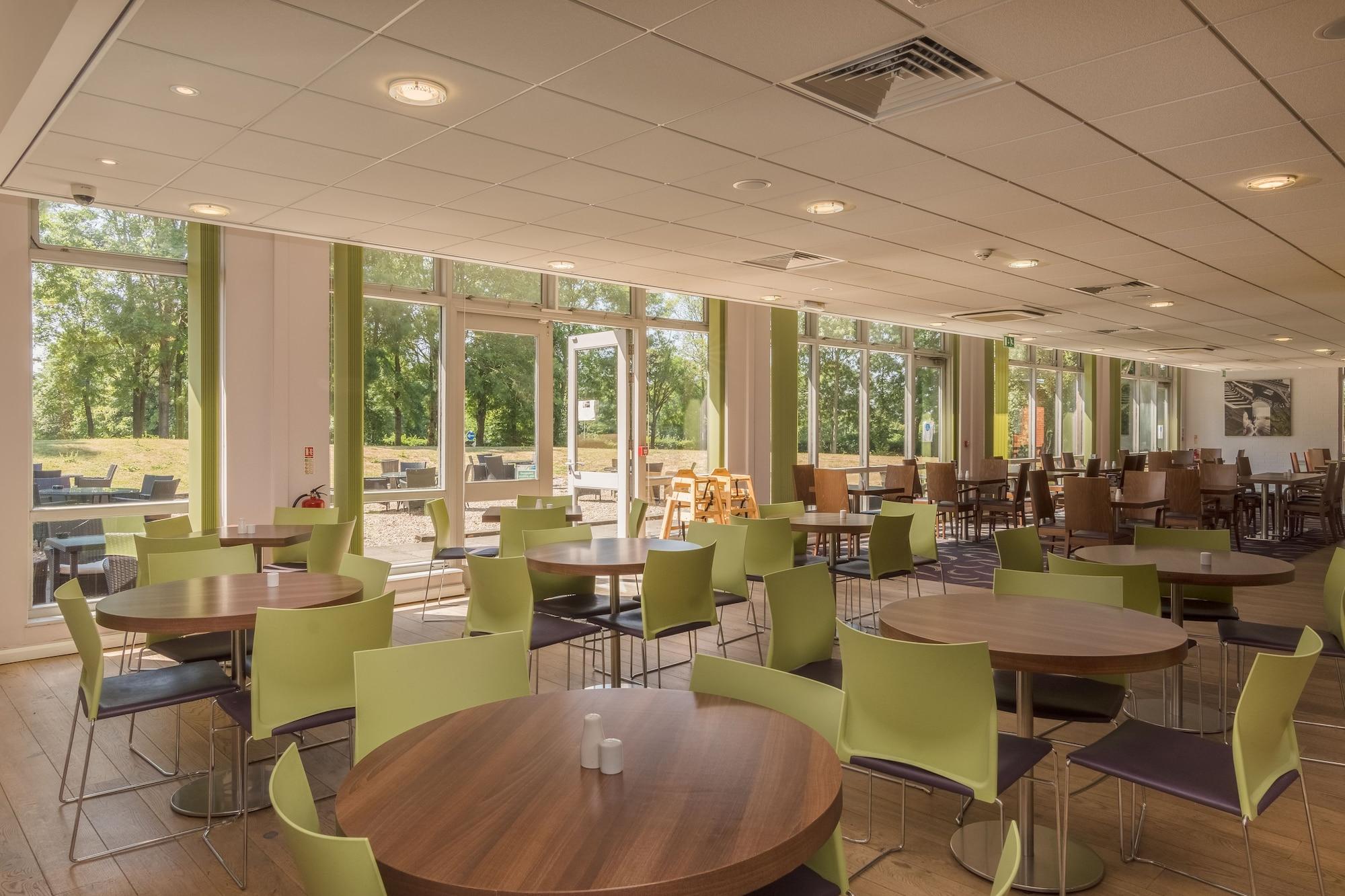 Restaurant Holiday Inn Express Preston - South by IHG