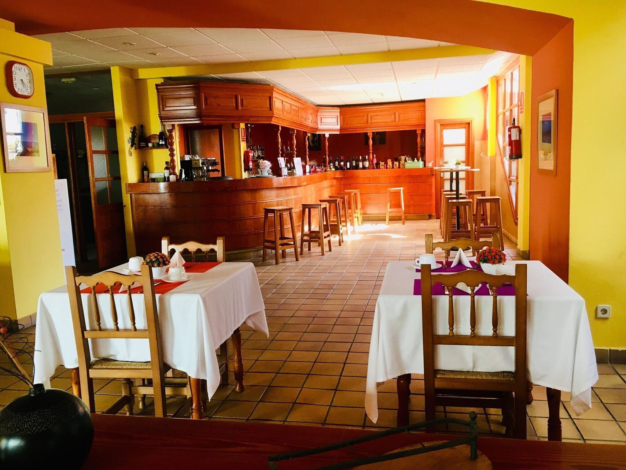 Bar/Salón La Casita 