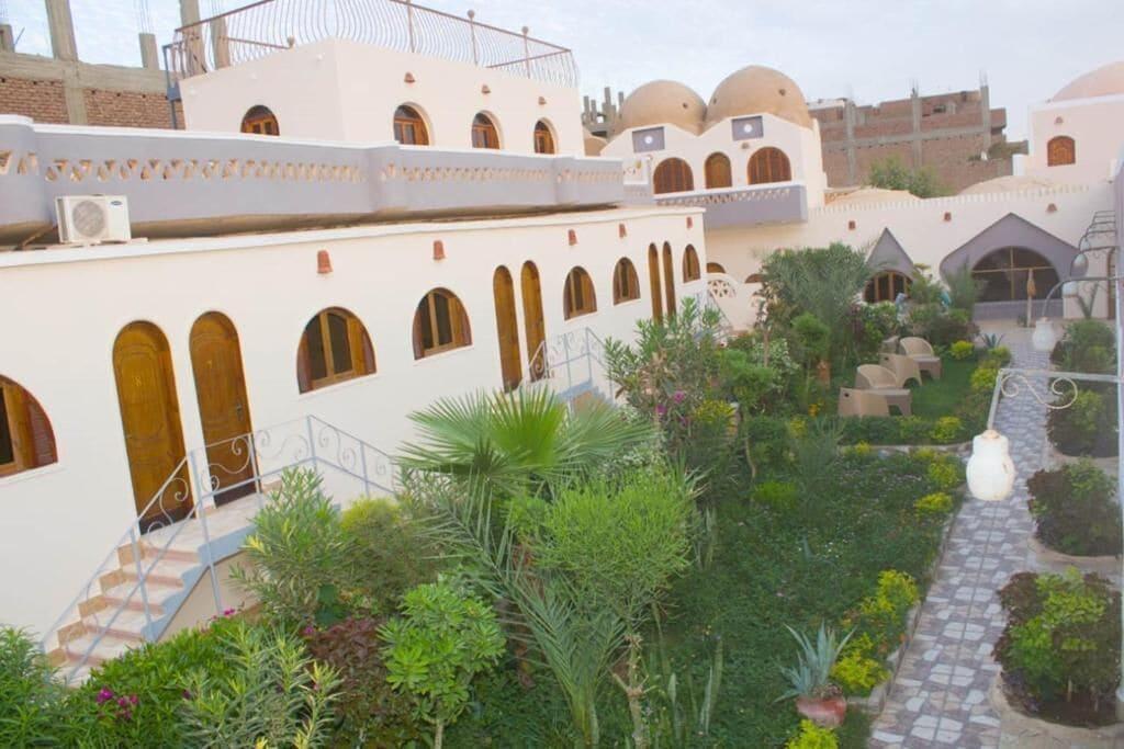 Equipamiento de Habitación Desert paradise Hotel