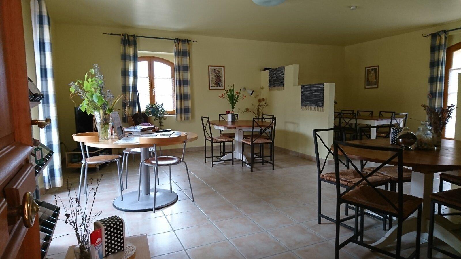 Vista Lobby Relais de Laval