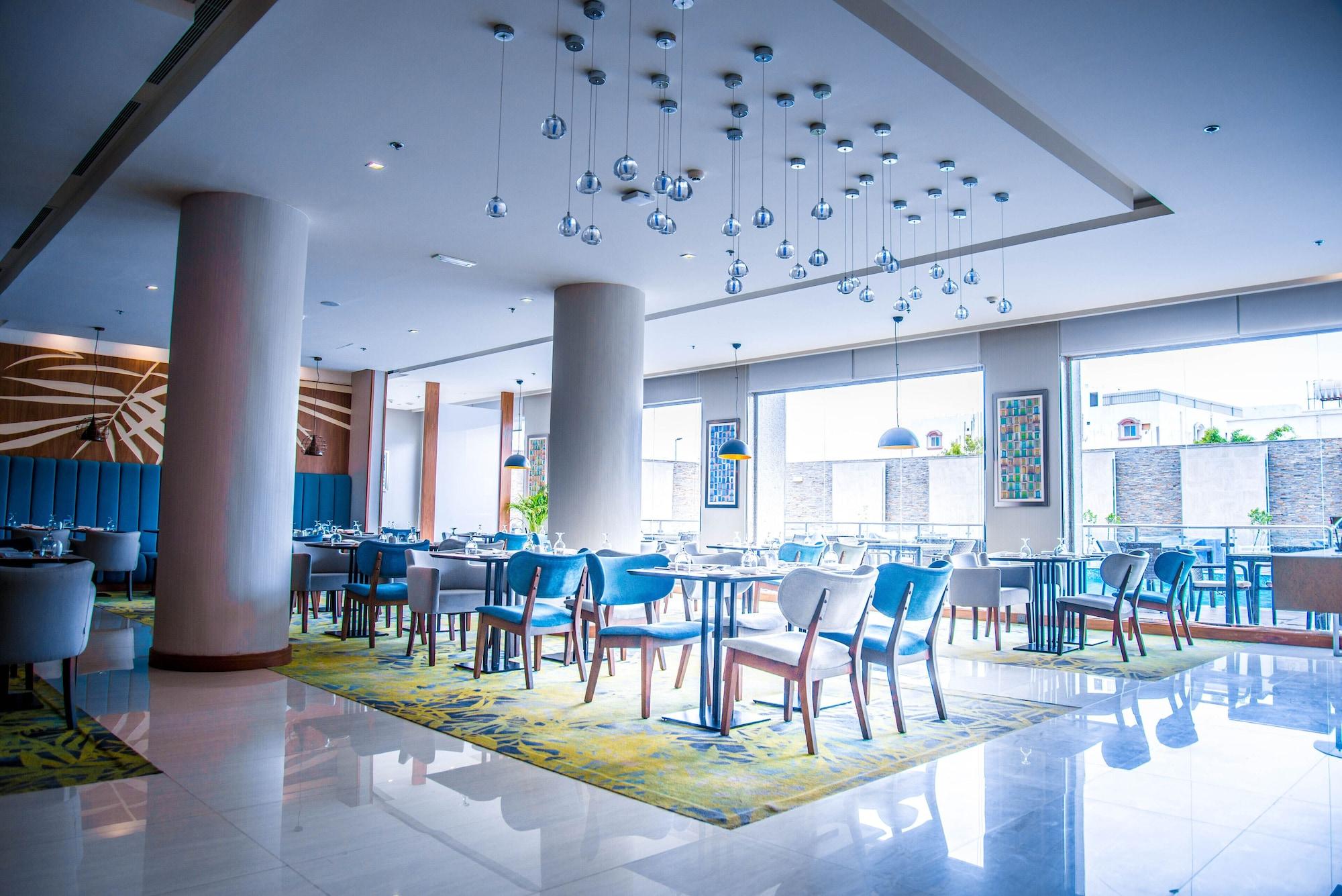 Restaurant Novotel Yanbu