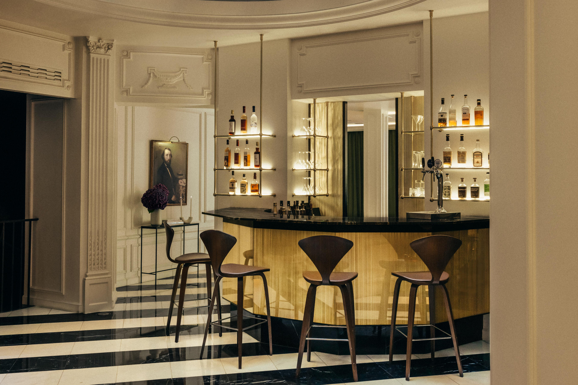 Bar/Salón Hôtel Bourgogne & Montana