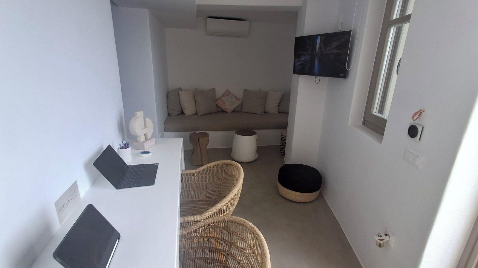 Vista Lobby ANDELIAS SIGNATURE SUITES