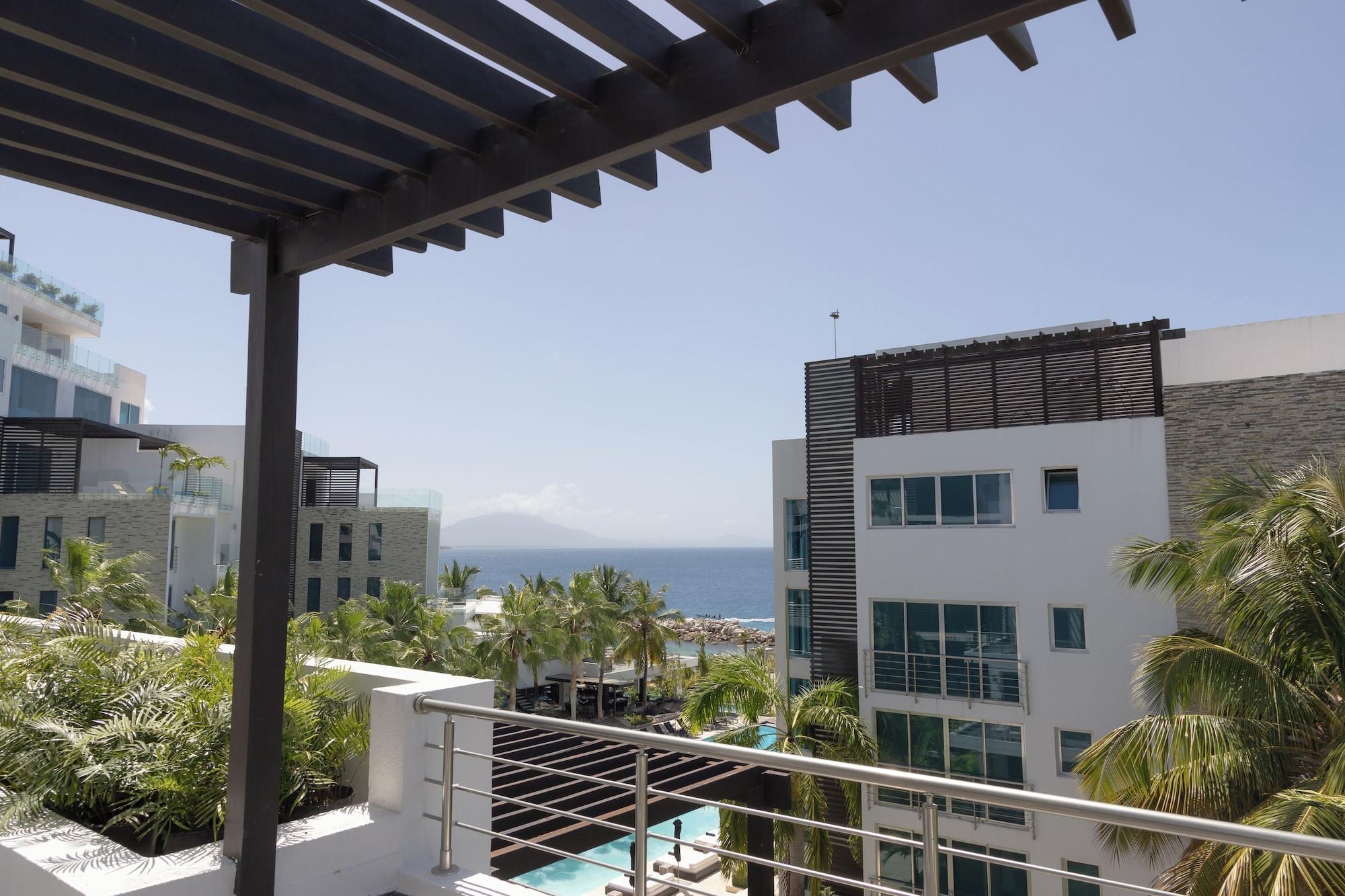 Vista Exterior The Ocean Club, a Luxury Collection Resort, Costa Norte