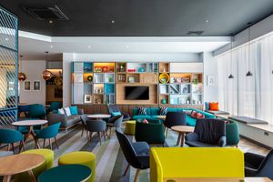 Alojamiento - Holiday Inn Dublin Airport