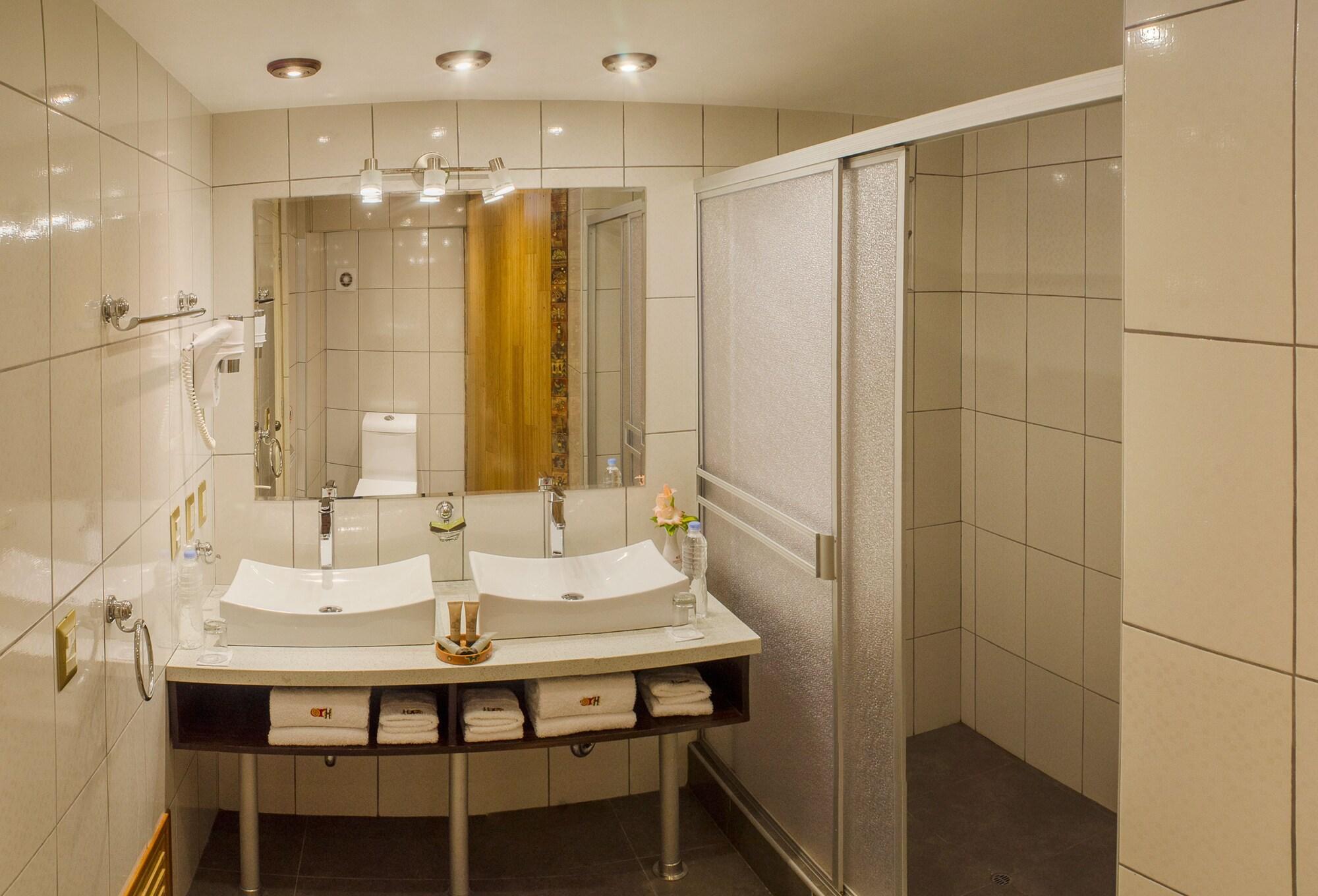 Baño Hotel Taypikala Machupicchu