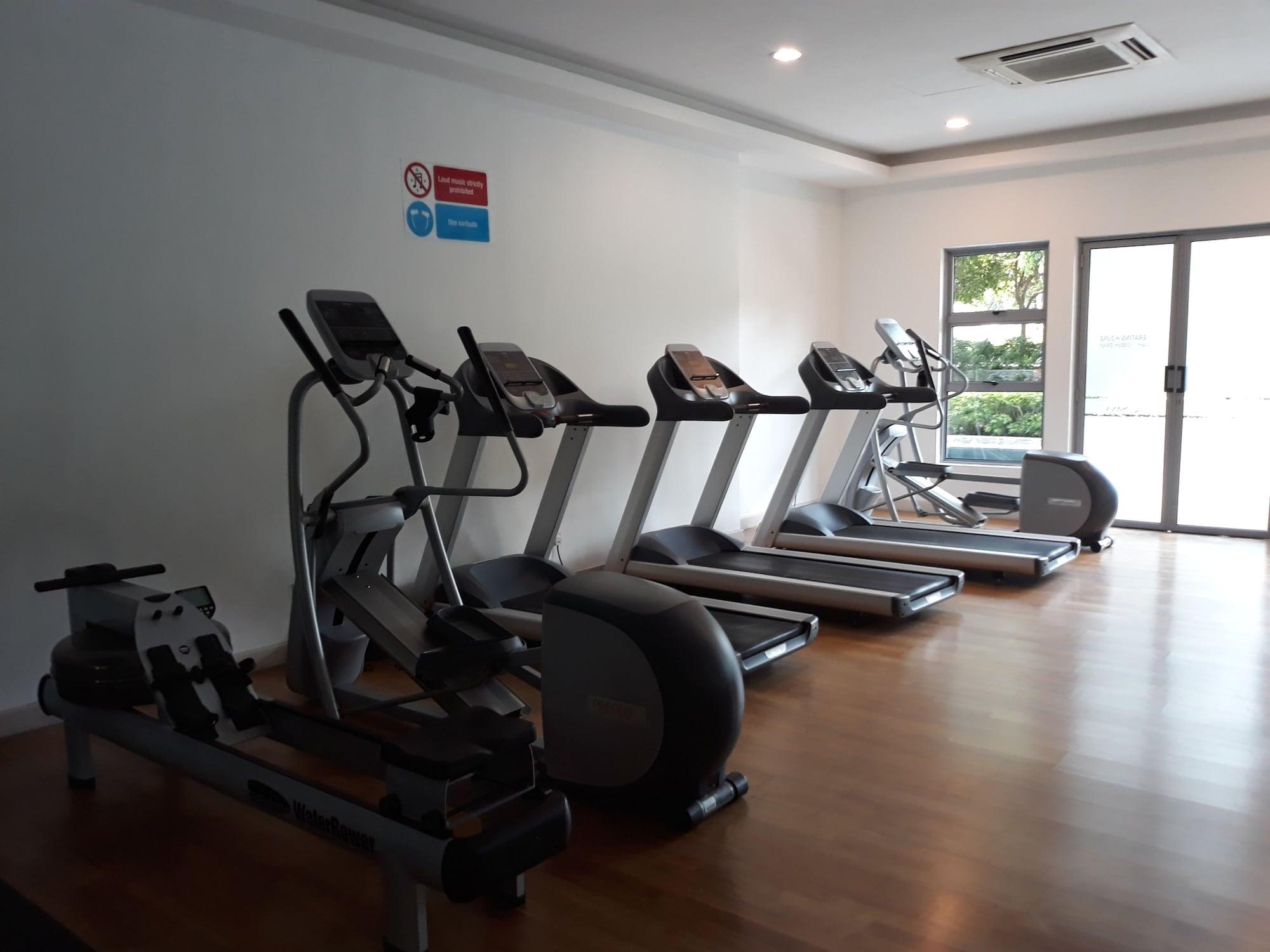 Gimnasio Holiday Heaven