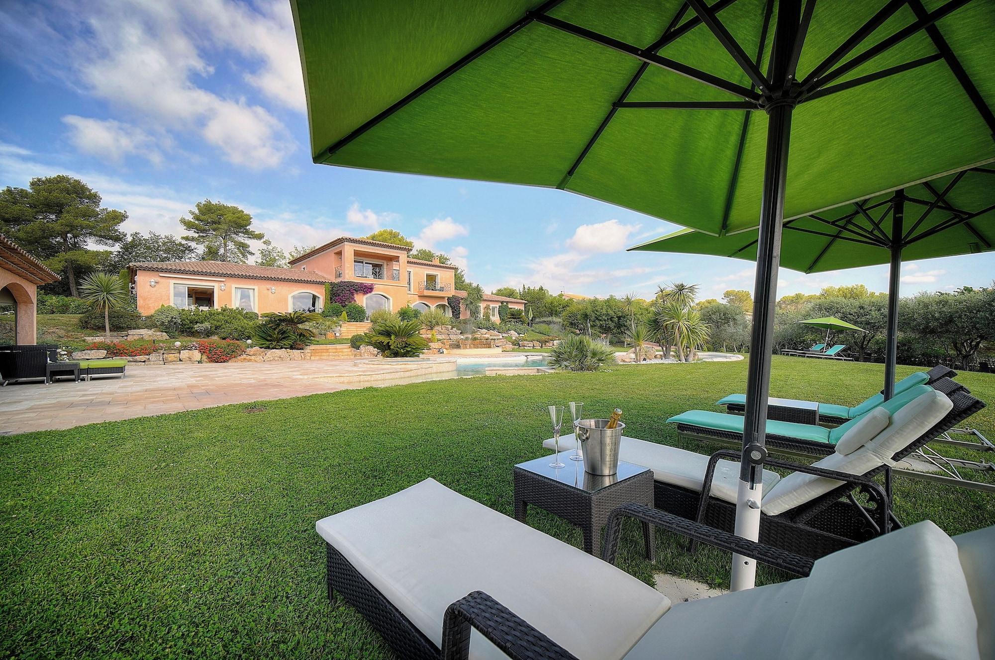 Vista Exterior HAVRE DE PAIX" 5 étoiles Prestige jacuzzi, hammam, sauna, PISCINE chauffée Mougins Cannes Grasse