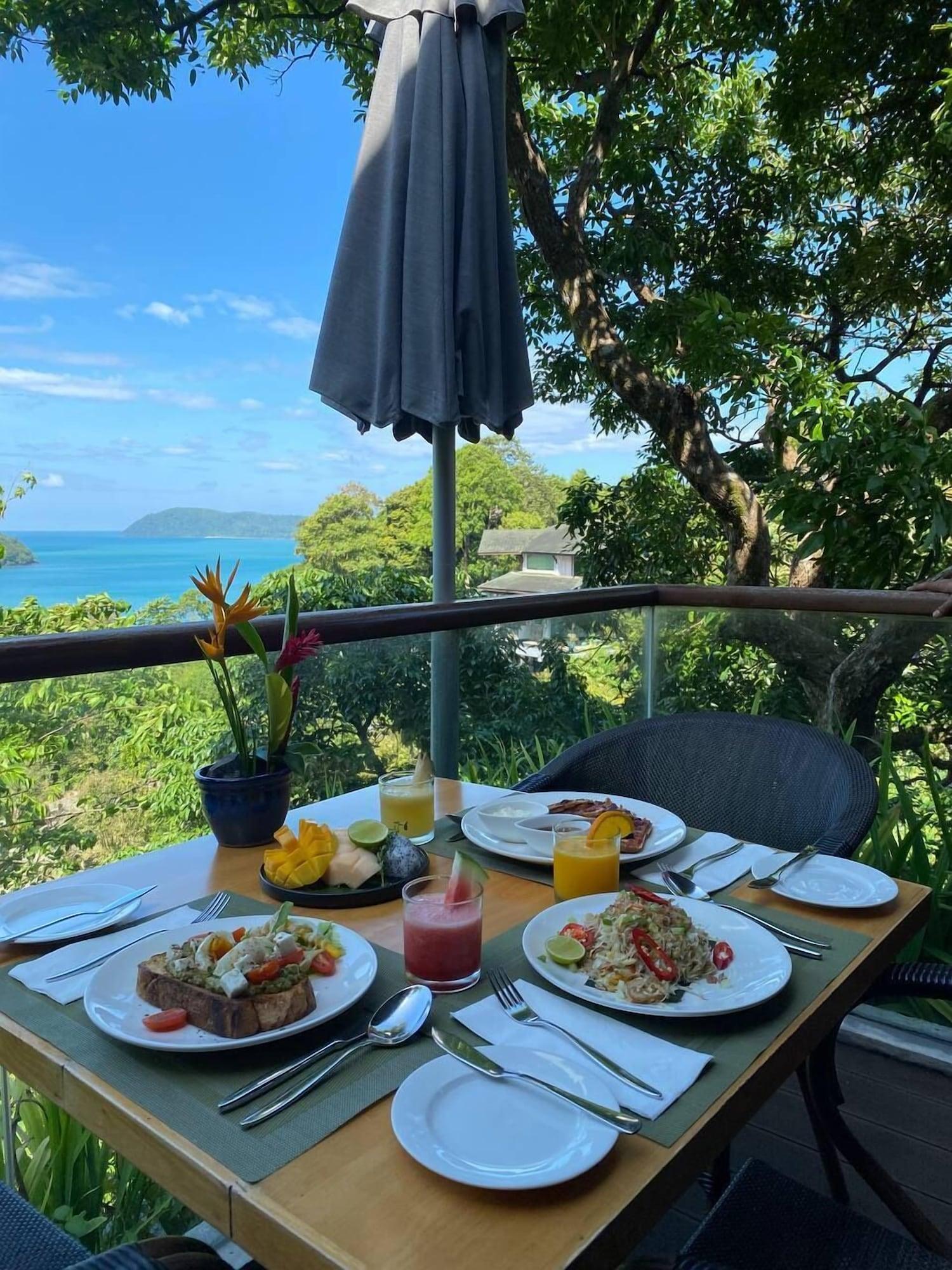 Restaurant Ambong Rainforest Retreat