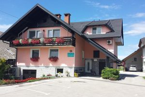 Alojamiento - Rooms & Apartments Jana