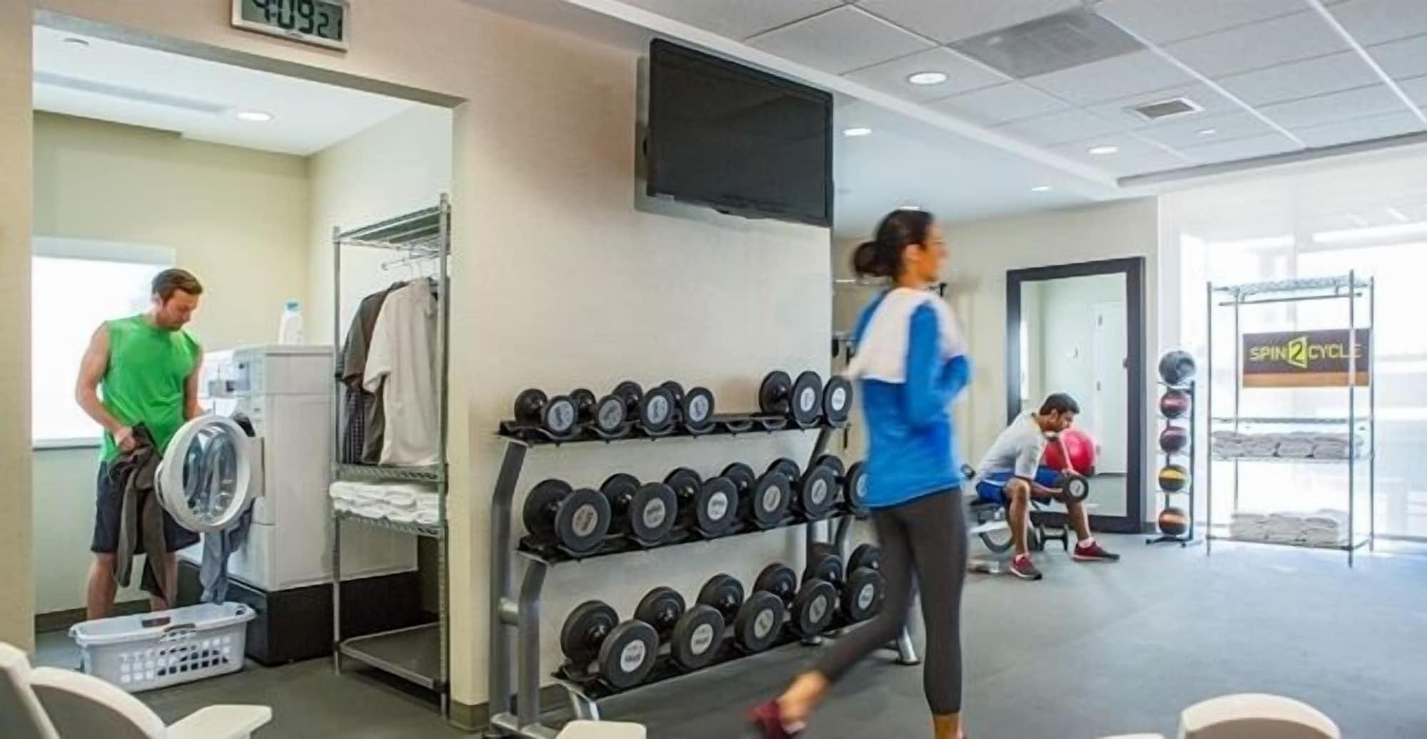 Gimnasio Home2Suites by Hilton Edmond