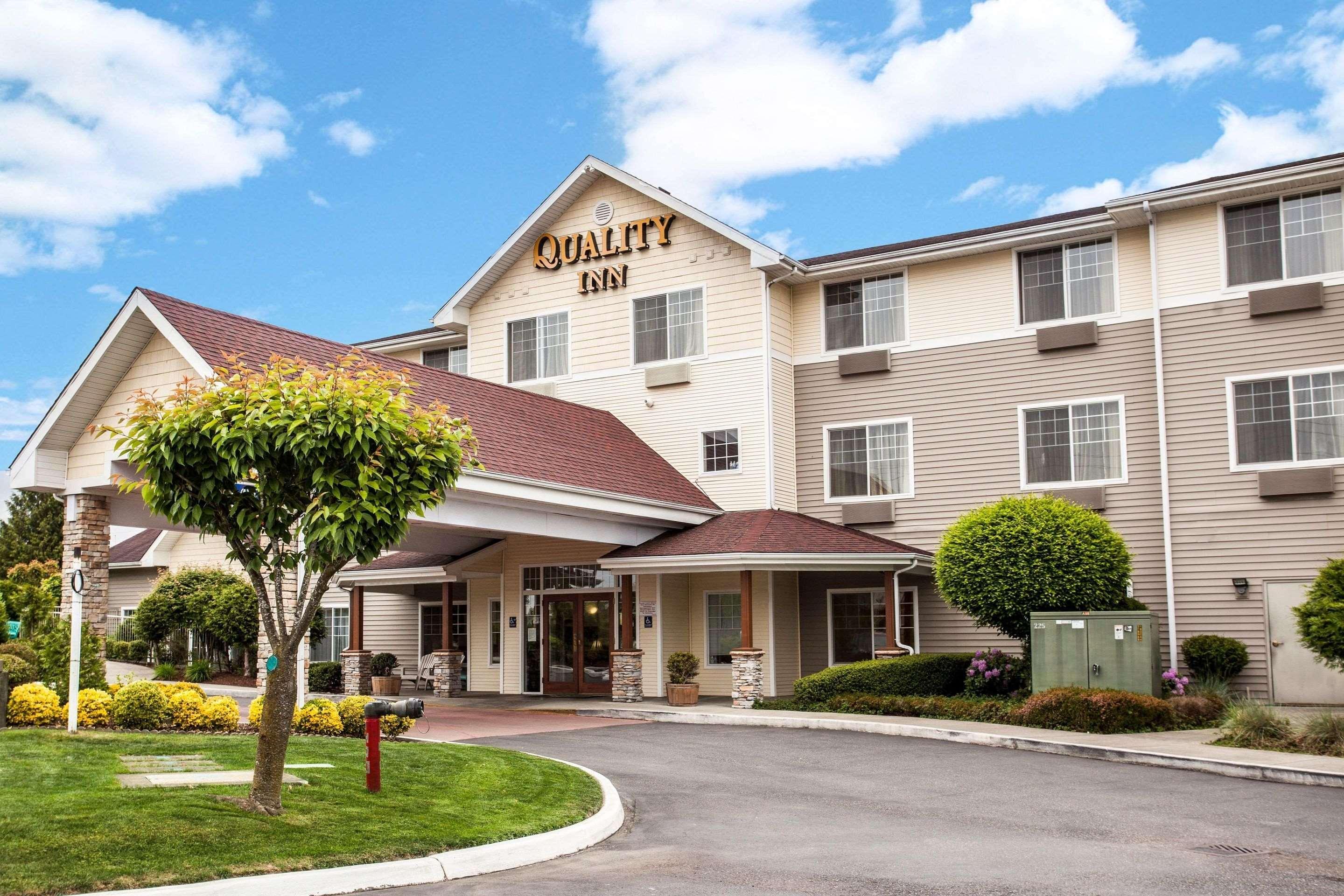 Vista Exterior Quality Inn & Suites Federal Way - Seattle
