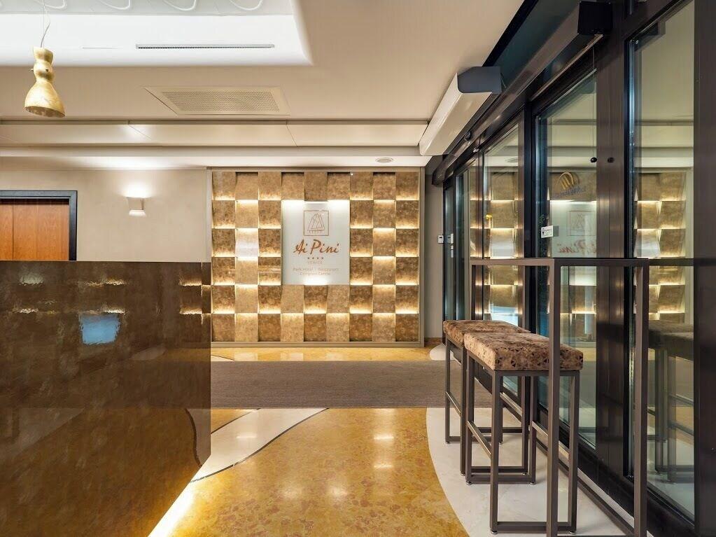 Vista Lobby Venice Green Residence