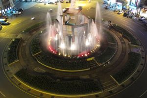 Alojamiento - Grand Earl Hotel