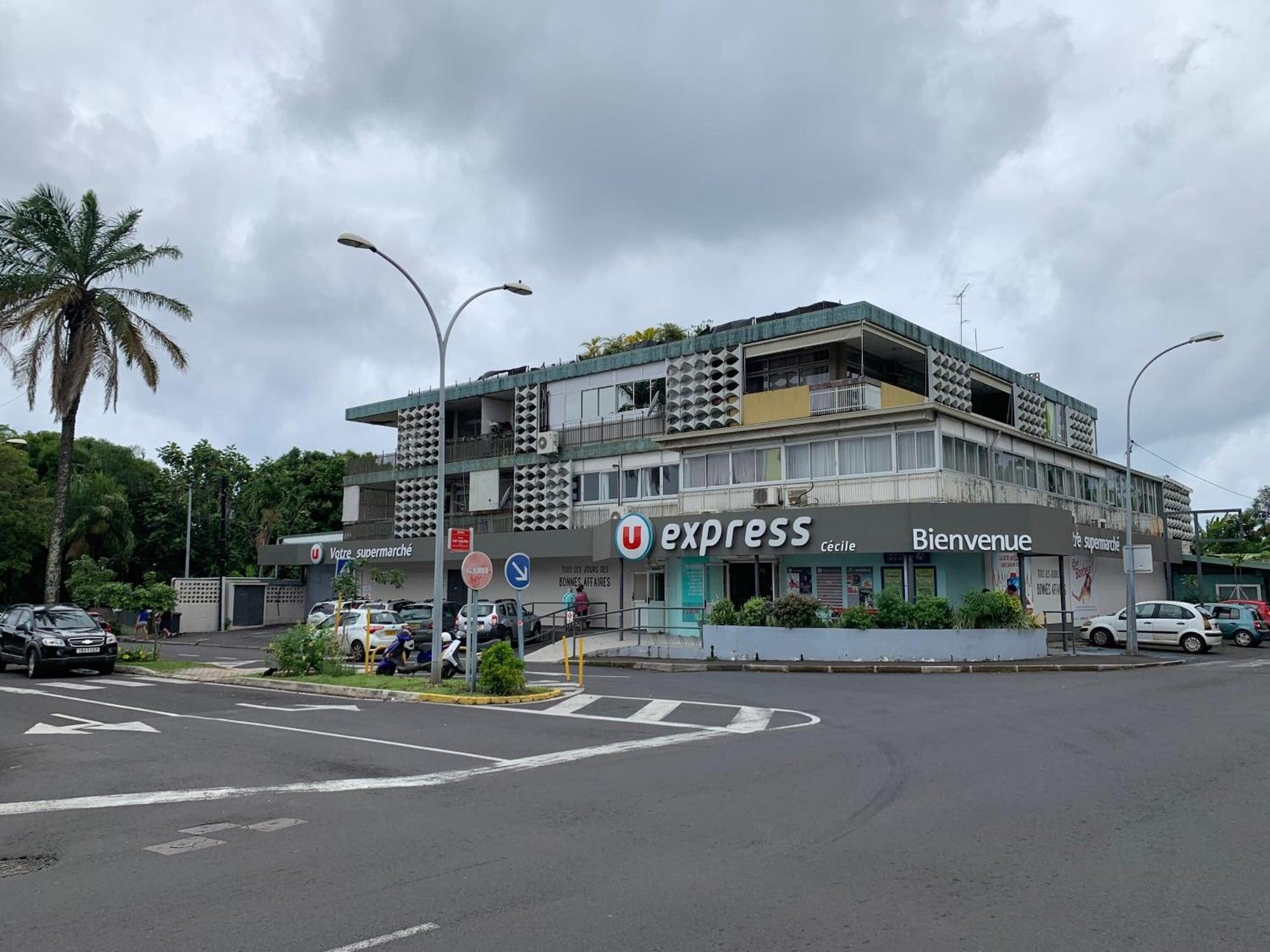 Vista Exterior City Home Tahiti