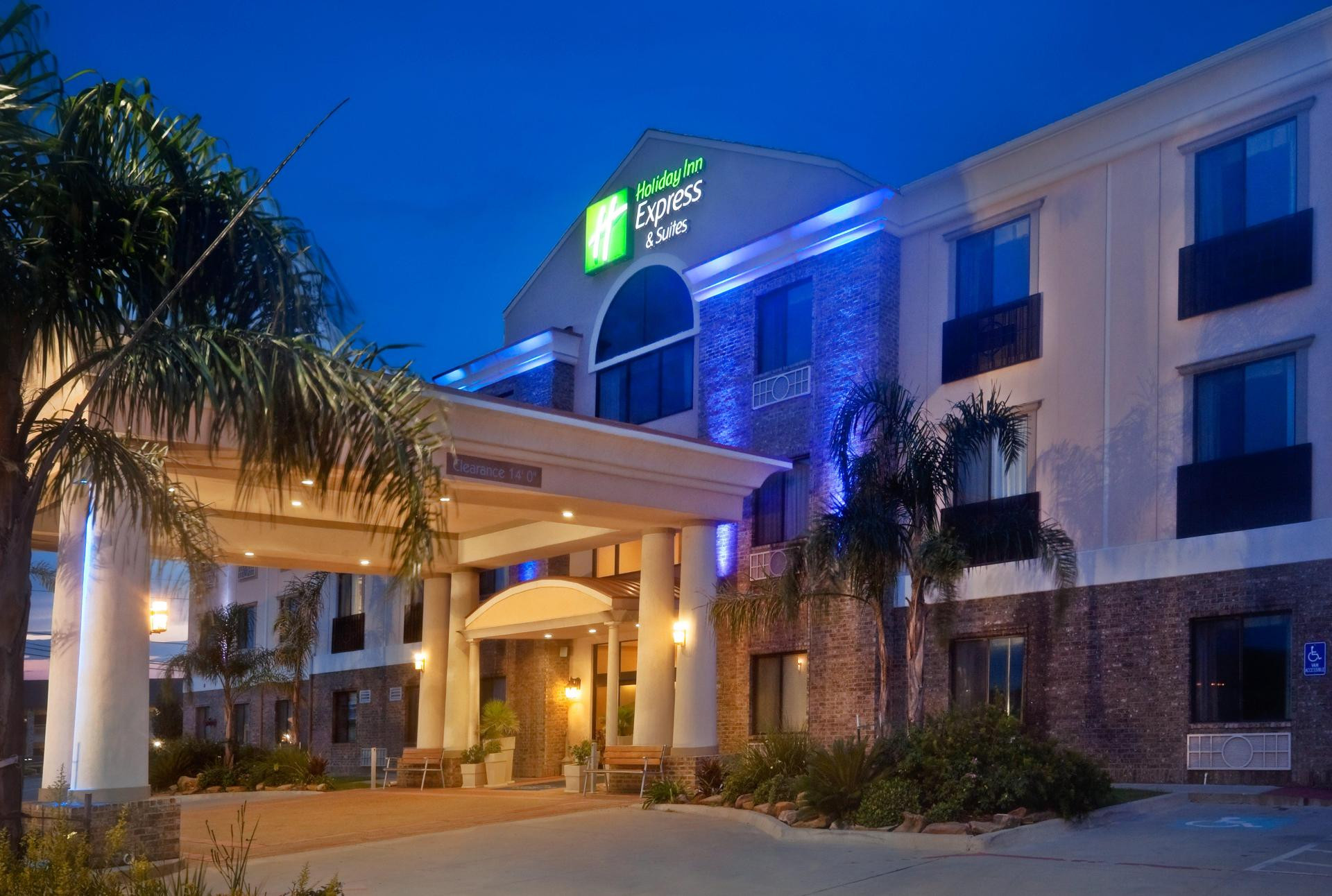 Vista Exterior Holiday Inn Express & Suites Fairfield-North