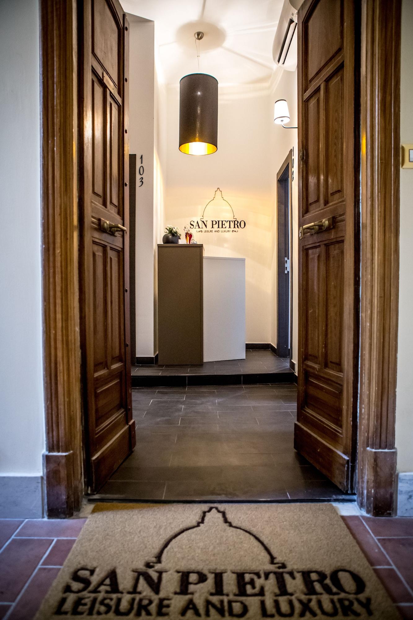 Vista Lobby San Pietro Leisure and Luxury