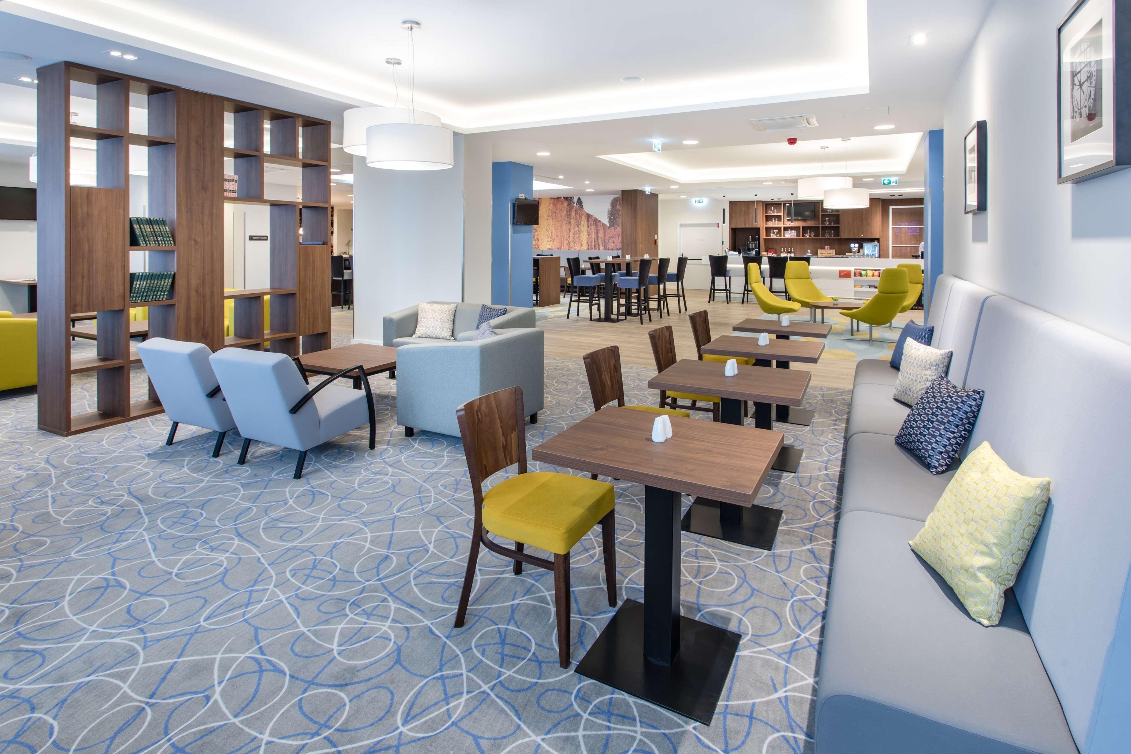 Vista Exterior Hampton by Hilton Gdansk Oliwa