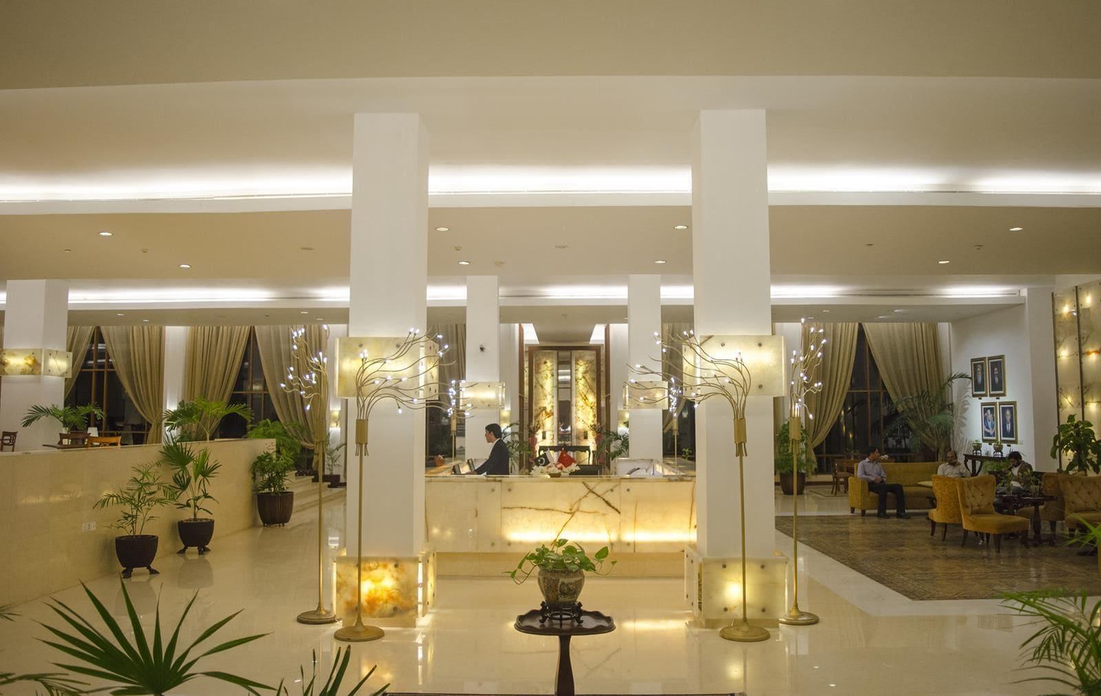 Vista Lobby Zaver Pearl Continental Hotel Gwadar